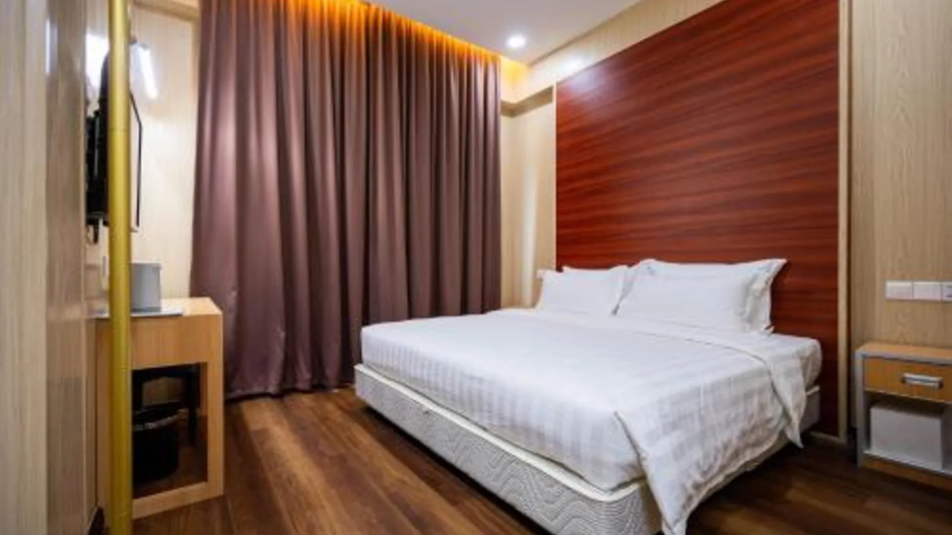 셈포르나 셈포르나 가든 호텔 2성급 호텔 스위트룸