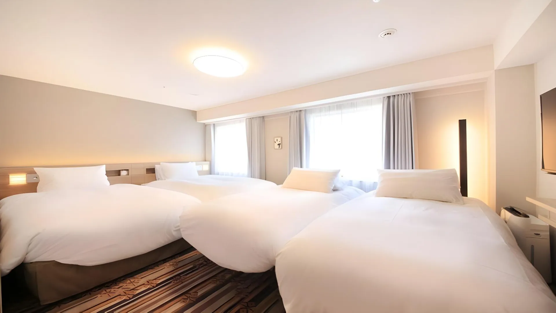 후쿠오카 리치몬드 호텔 텐진 니시-도리 3성급 호텔 스위트룸