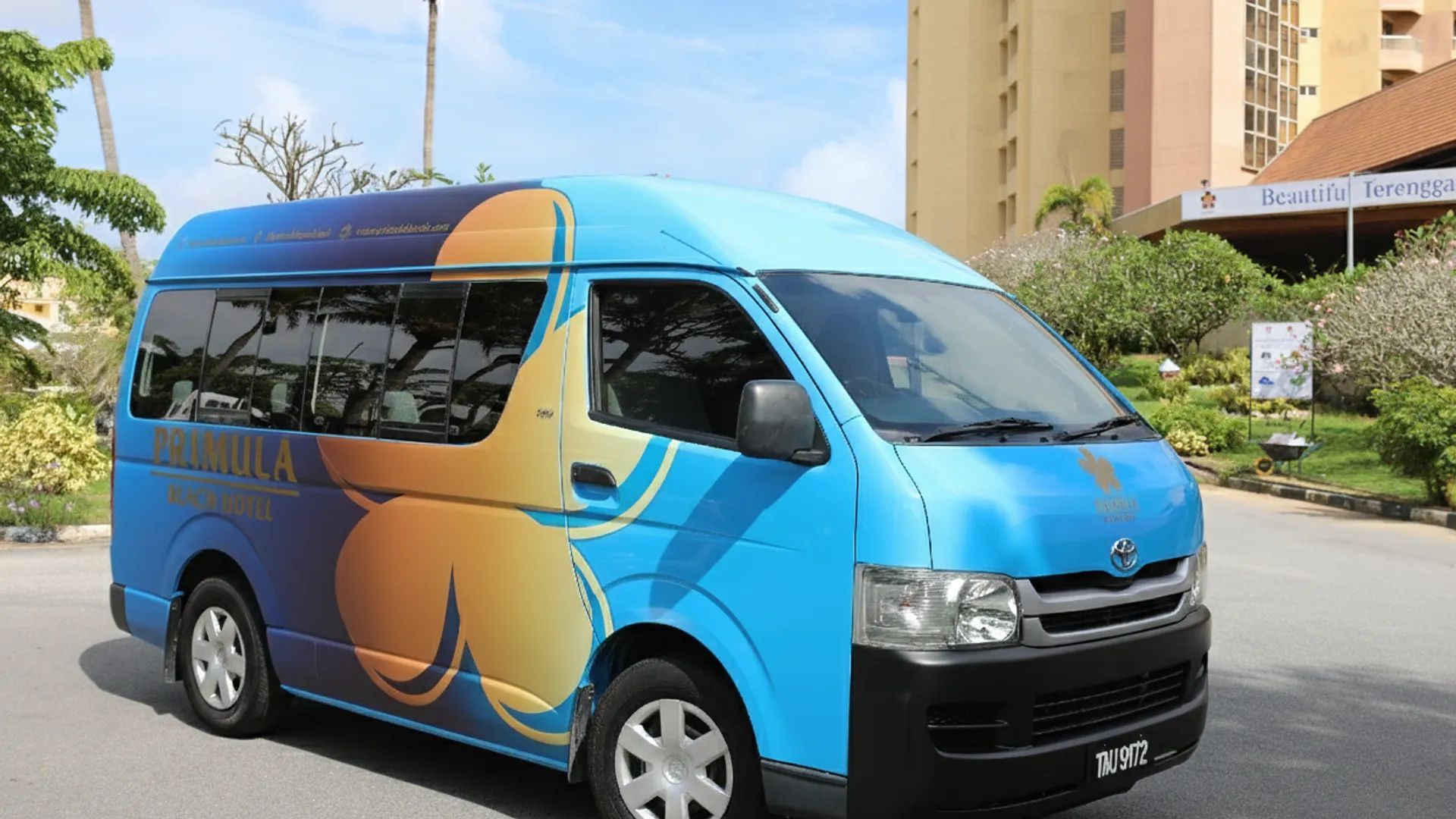 쿠알라테렝가누 프리뮬라 비치 호텔 4성급 호텔 레스토랑