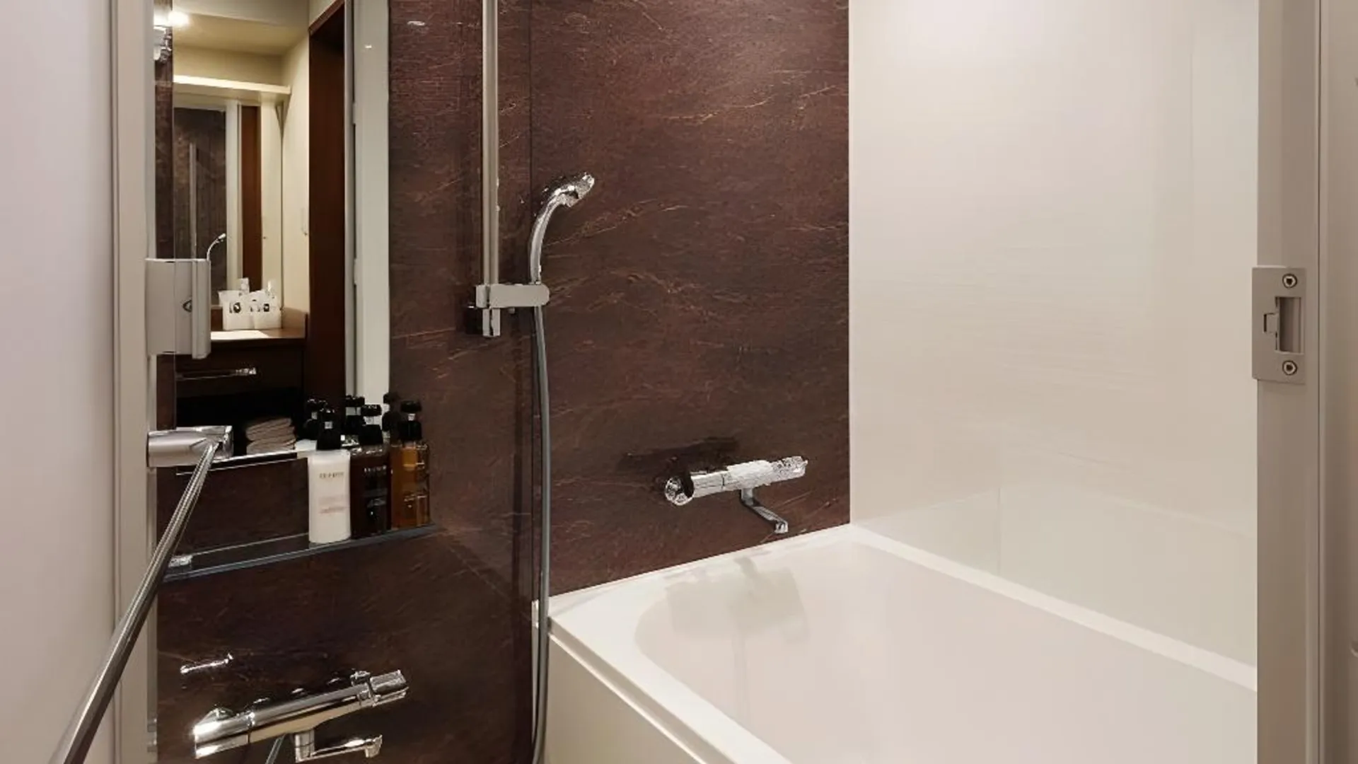 오사카 Hotel Meldia Osaka Higobashi 3성급 호텔 스위트룸