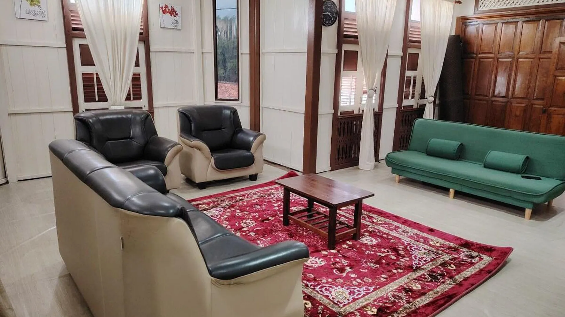 쿠알라테렝가누 쿠알라 이바이의 프라이빗 하우스 (m², 침실 3개, 프라이빗 욕실 2개) 1성급 싱글룸 객실