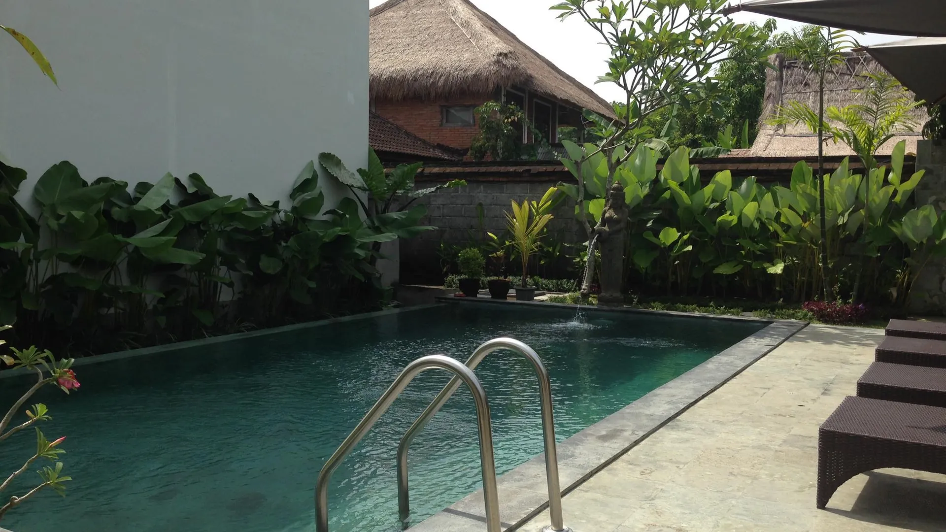 발리 누그라하 게스트하우스 2 1성급 호텔 객실