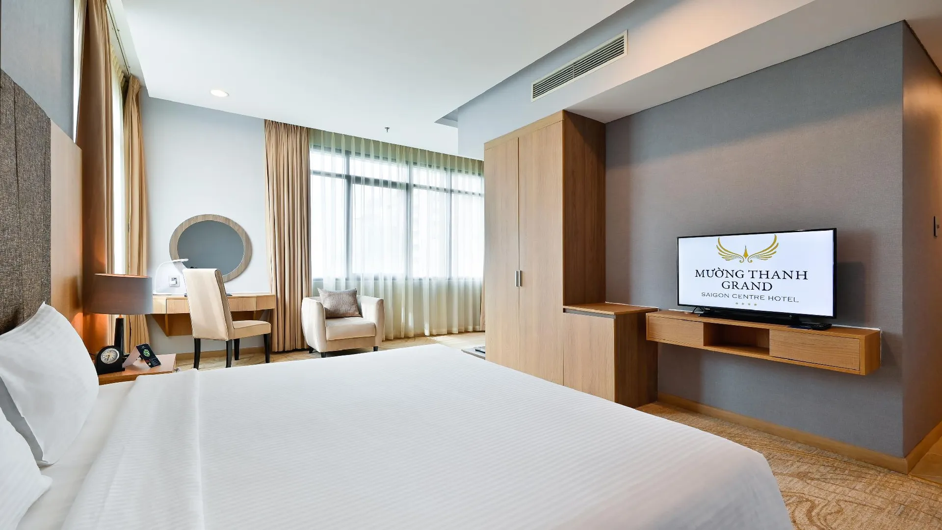 호치민 무옹 탄 사이공 센터 호텔 4성급 호텔 스위트룸
