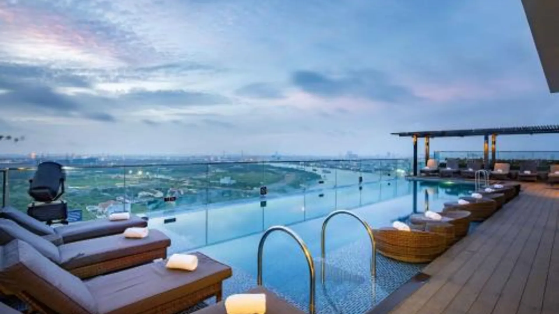 호치민 리버티 센트럴 사이공 리버사이드 호텔 4성급 호텔 로비