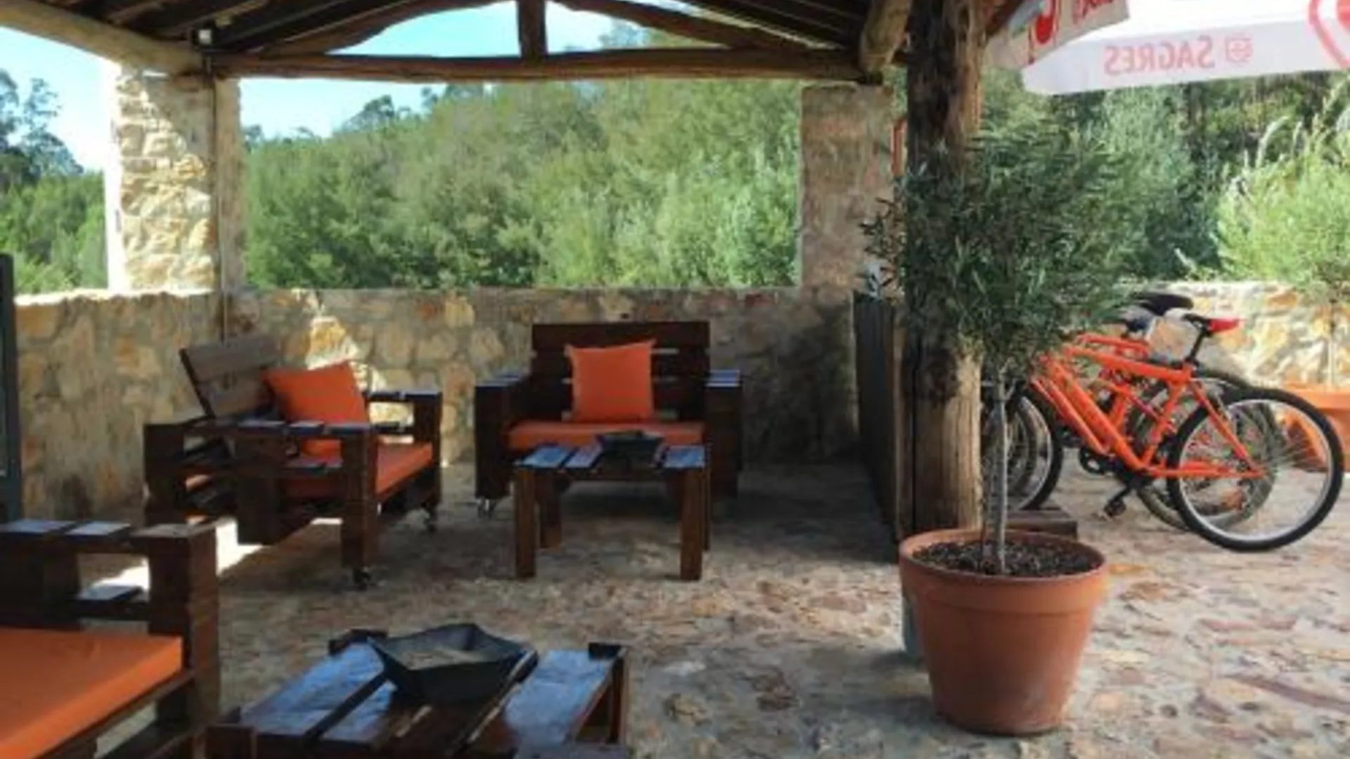 페나코바 Casas no Terreiro 4성급 게스트하우스 수영장