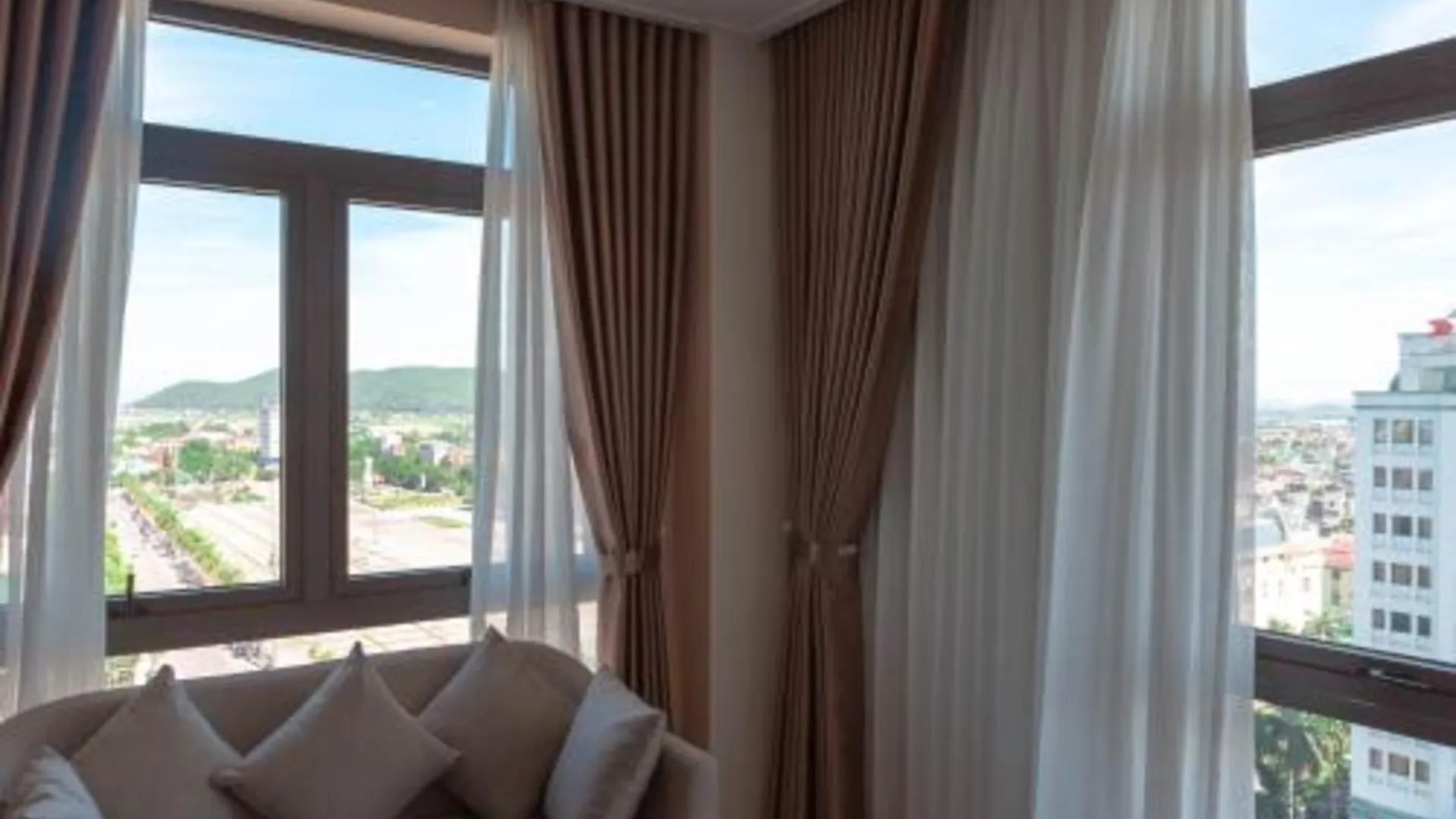 탄호아 / 삼손 비치 다이 비엣 호텔 3성급 호텔 수영장