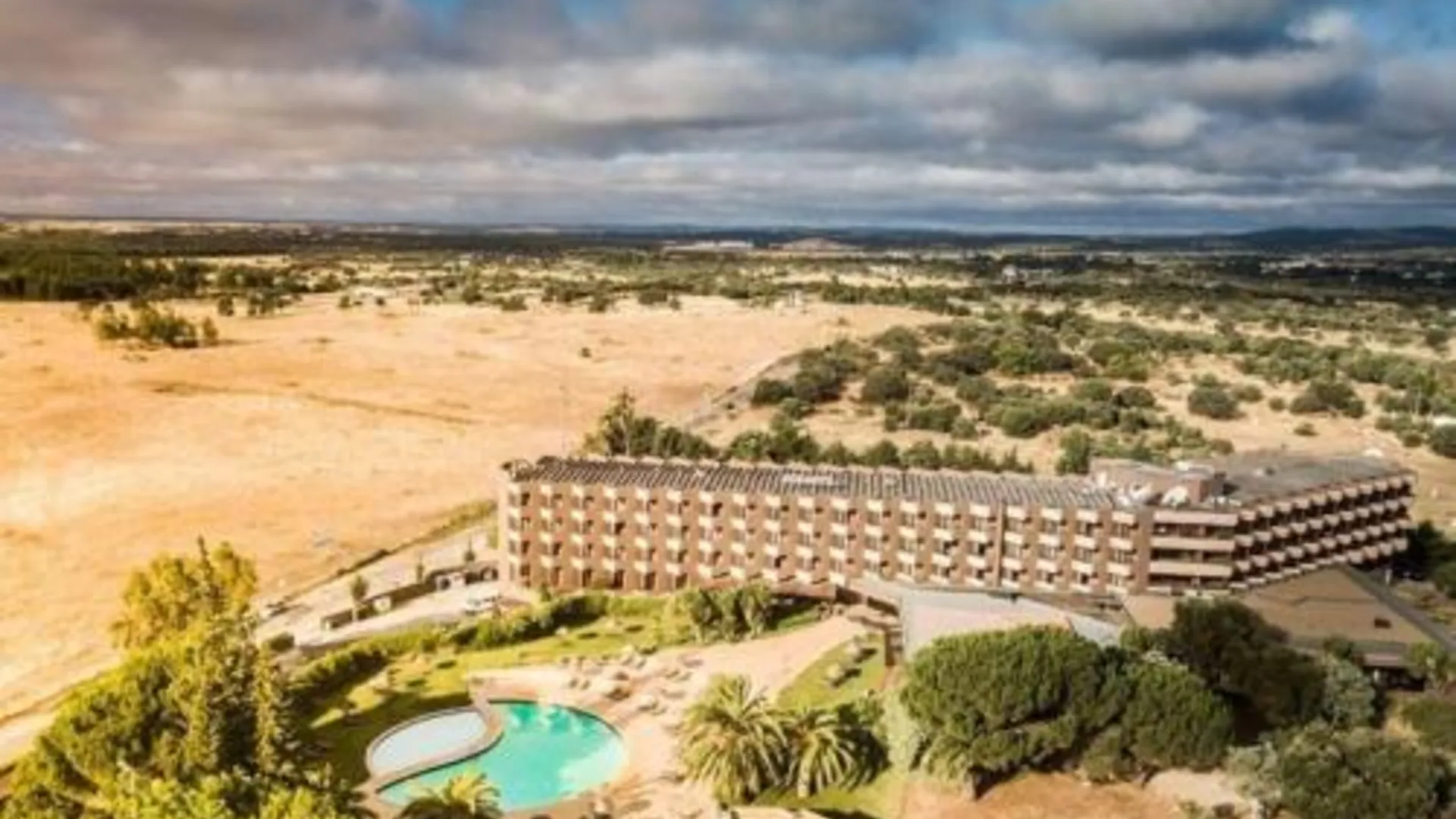 에보라 에보라 호텔 4성급 호텔 수영장