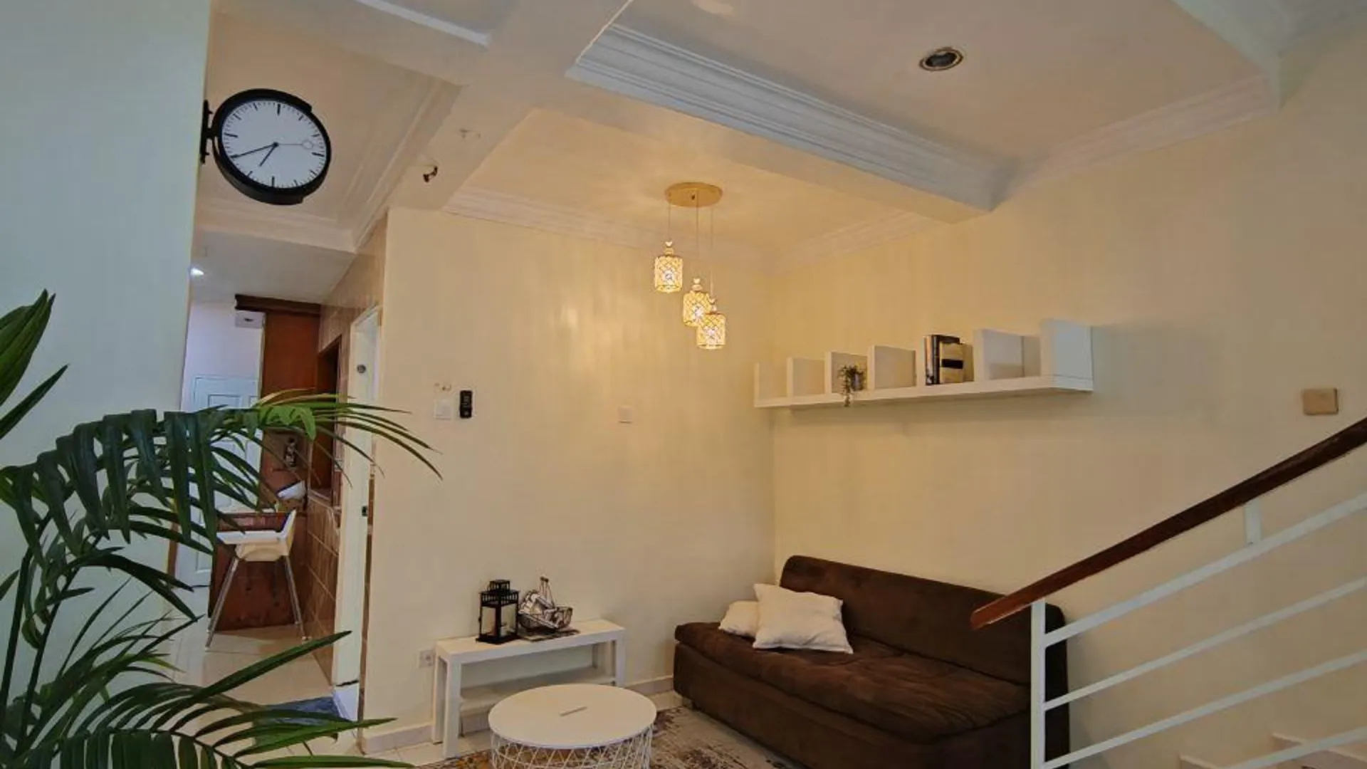 말라카 바투 베렌담의 프라이빗 하우스 (2400m², 침실 4개, 프라이빗 욕실 3개) 3성급 싱글룸 수영장