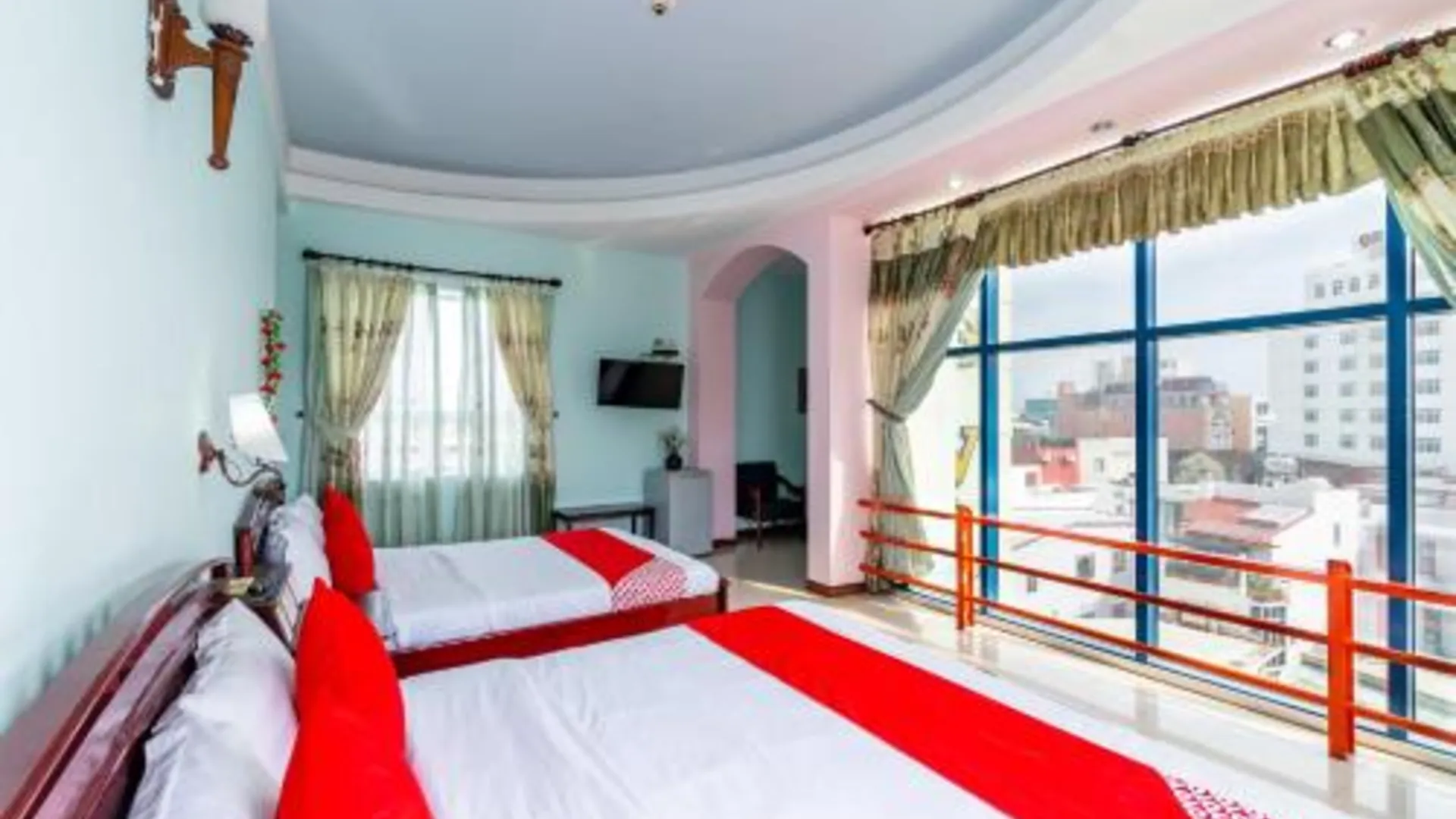 다낭 슈퍼 OYO 266 골든 게이트 2성급 호텔 스위트룸