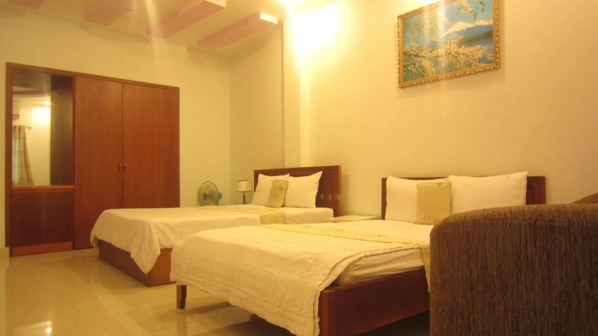 호치민 티엔 푸 2 호텔 2성급 호텔 스위트룸