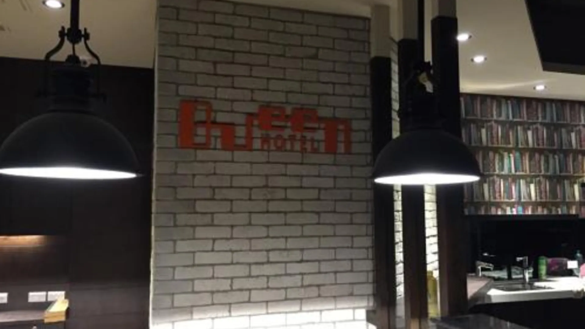 타이베이 퀸 호텔 II 3성급 호텔 외관