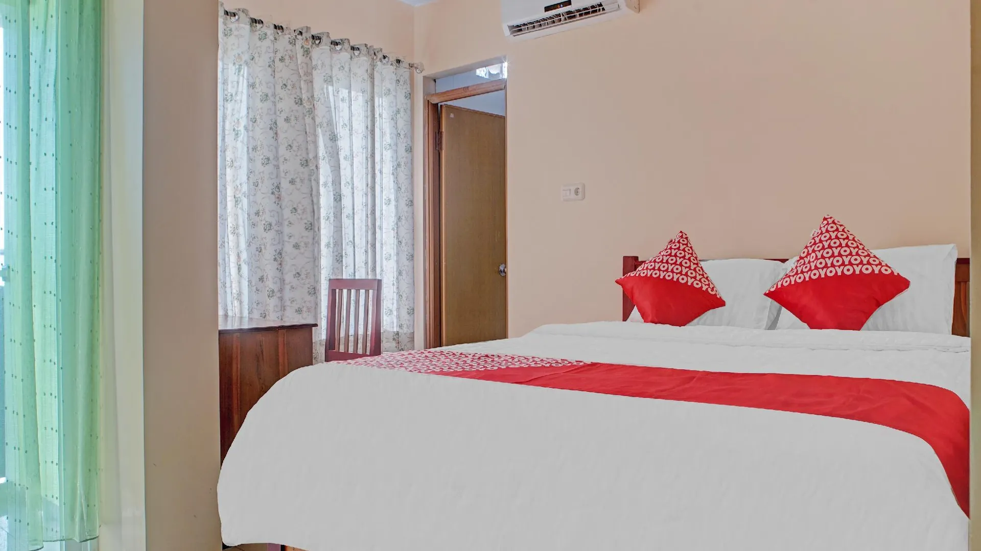 마카사르 OYO 90583 Balqies Homestay Syariah 2성급 호텔 스위트룸