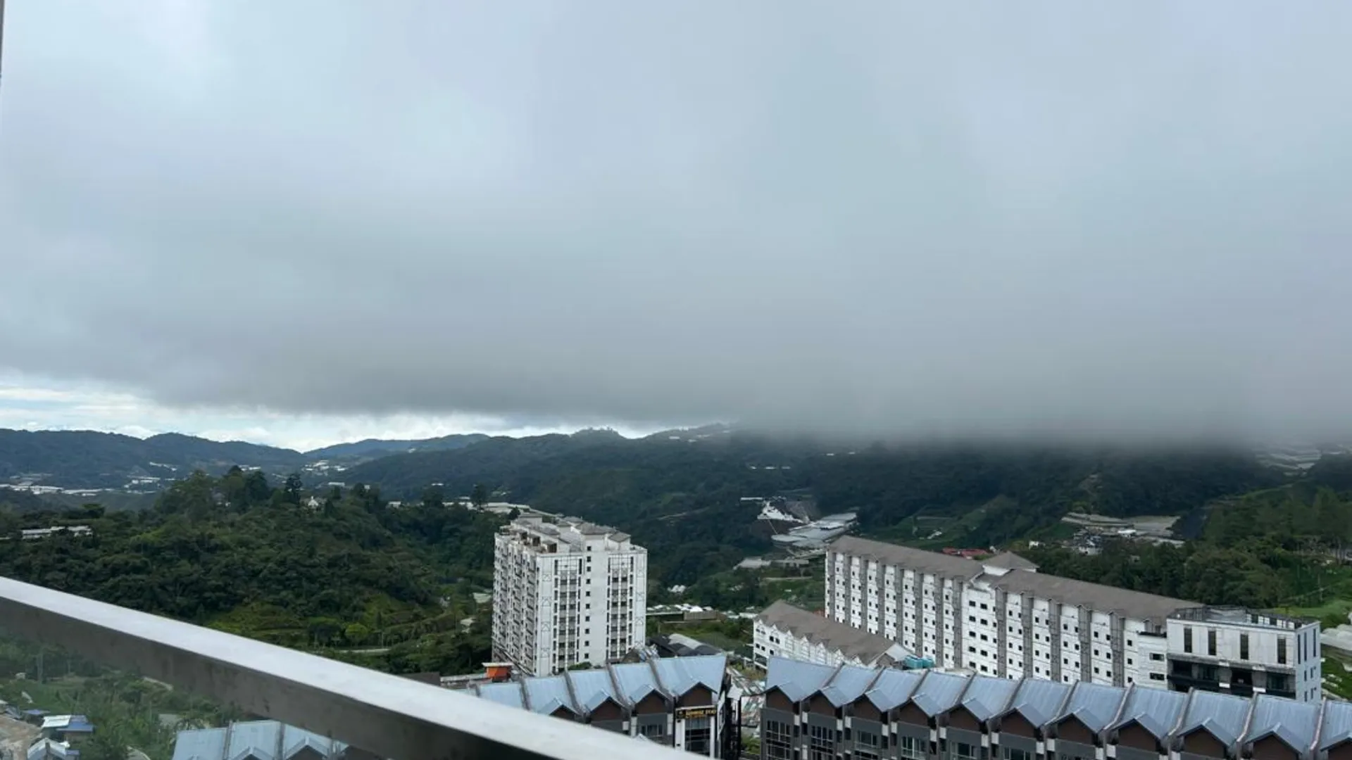 카메론 하일랜즈 브린창의 아파트먼트 (m², 침실 4개, 프라이빗 욕실 2개) 4성급 싱글룸 수영장