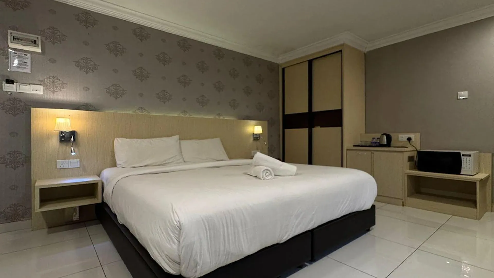 바투 파핫 Kesuma Villa Exclusive Stay  3성급 게스트하우스 스위트룸