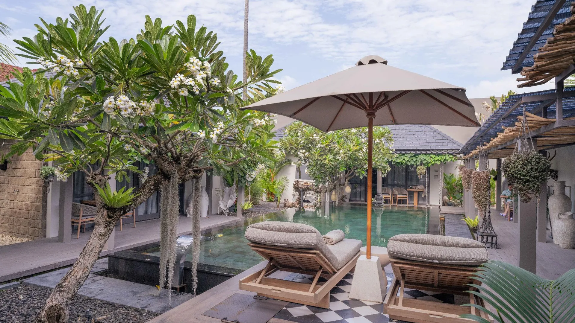 발리 신 놈브레 발리 4성급 호텔 외관