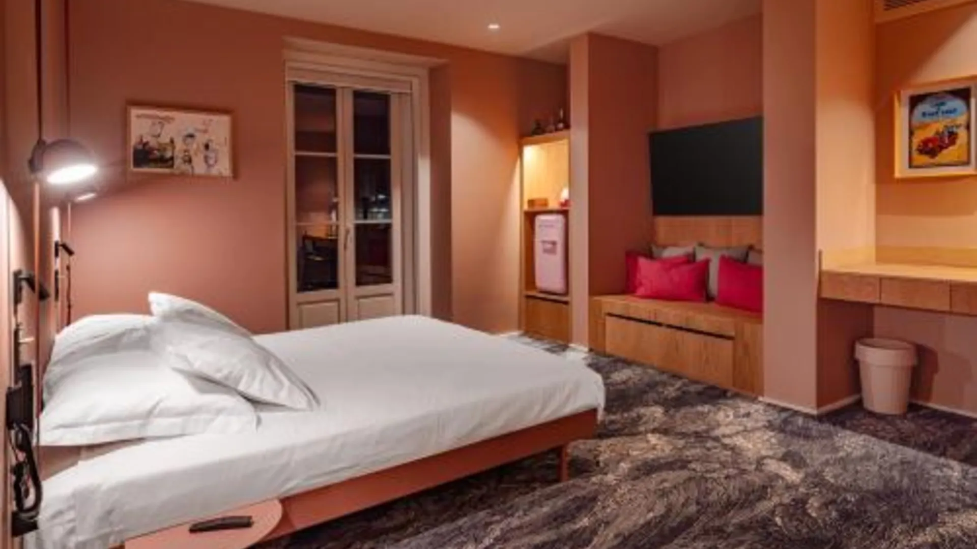 리스본 인디펜덴테 비카 4성급 호텔 스위트룸