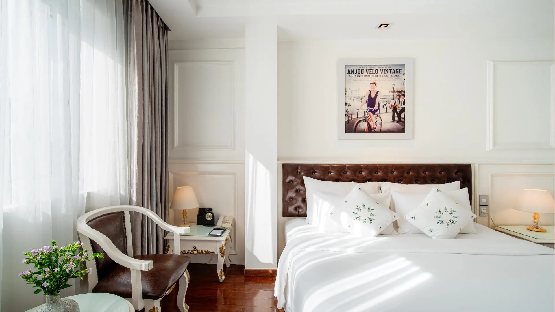 호치민 알라곤 호텔 앤 스파 4성급 호텔 스위트룸