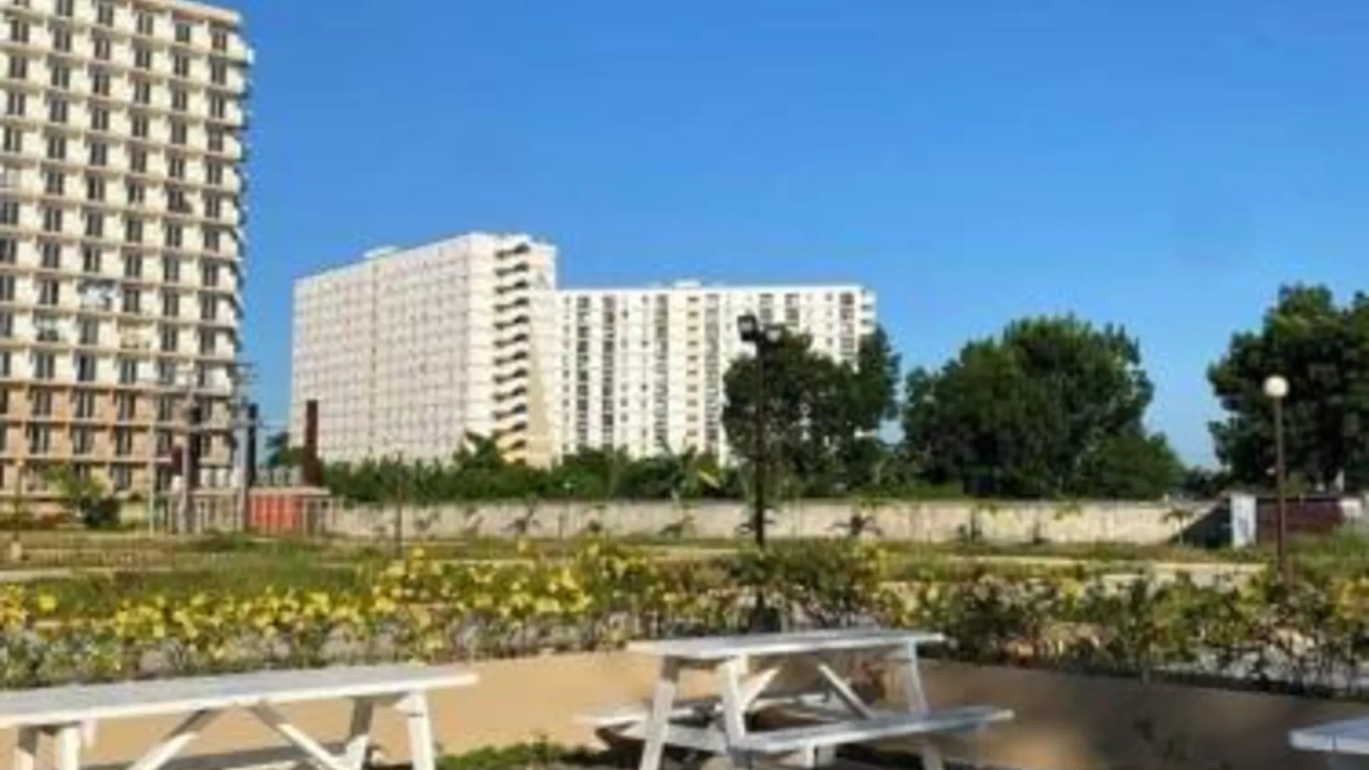 세부 Near beaches Airport and Tourist spot 3성급 호텔 전망