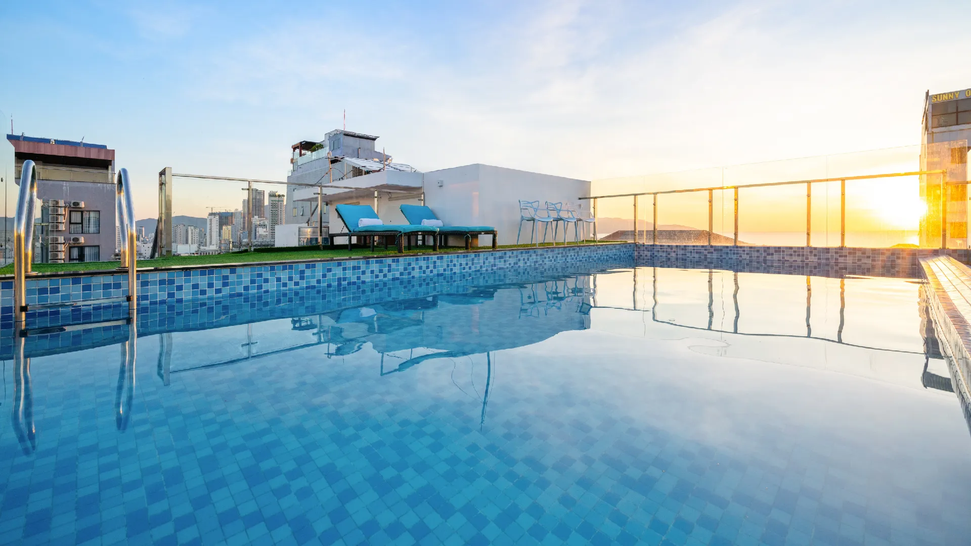 다낭 나미 스테이 호텔 앤 아파트먼트 4성급 호텔 로비