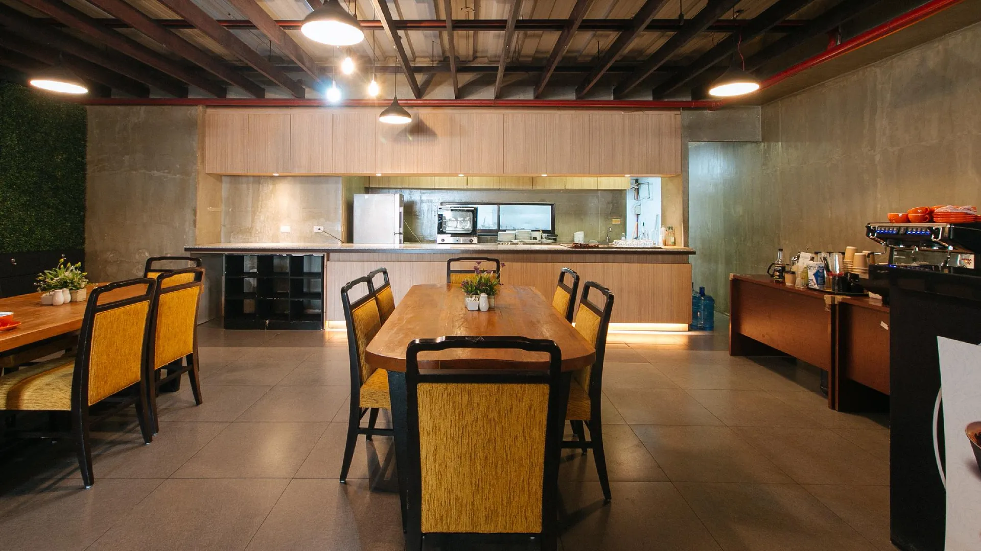 세부 레드도어즈 앳 인술라 스퀘어 만다우에 시티 1성급 호텔 레스토랑