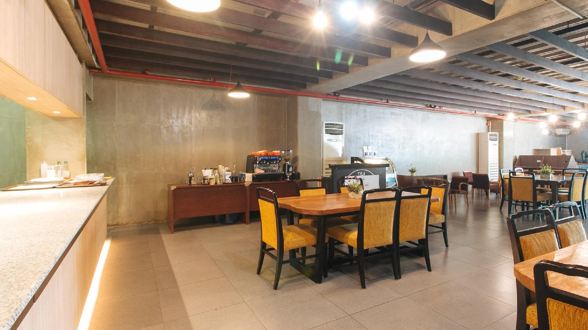 세부 레드도어즈 앳 인술라 스퀘어 만다우에 시티 1성급 호텔 로비