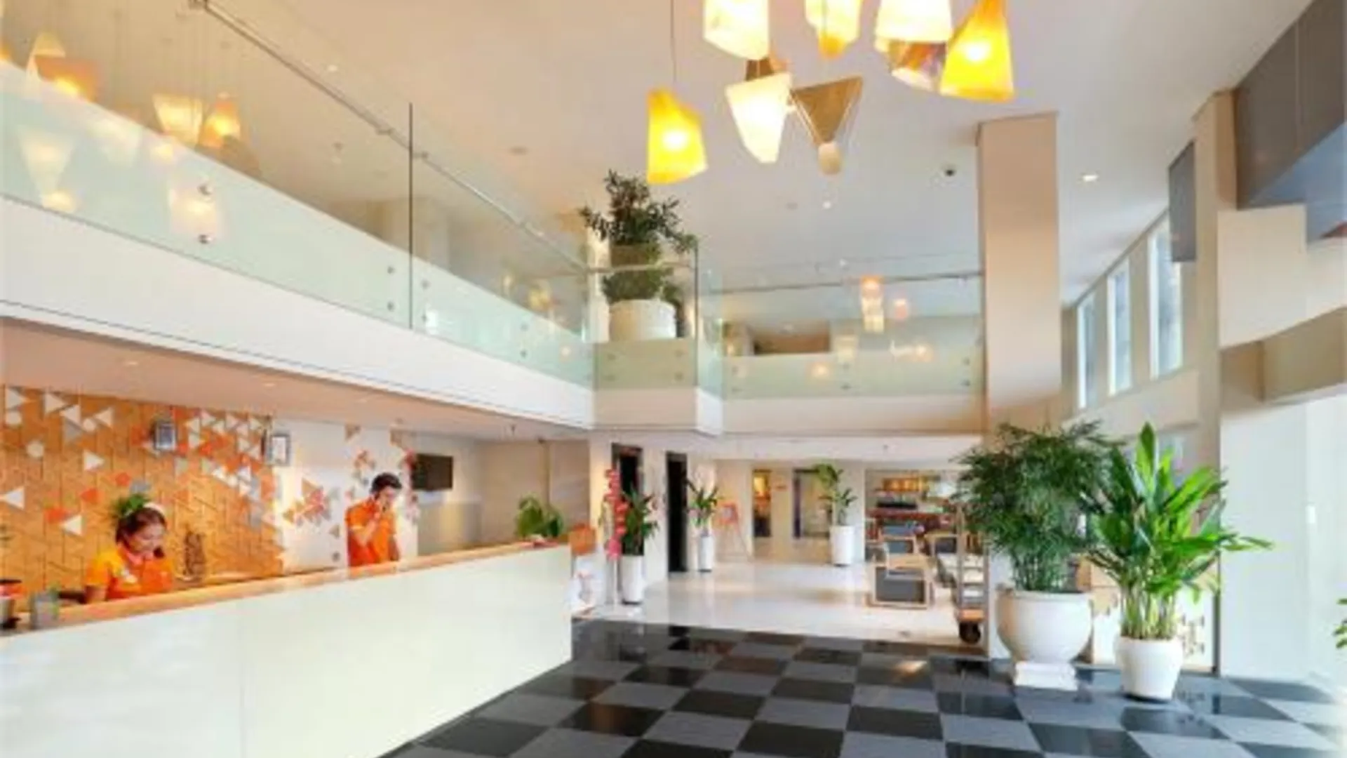 발리 해리스 호텔 스미냑 4성급 호텔 로비