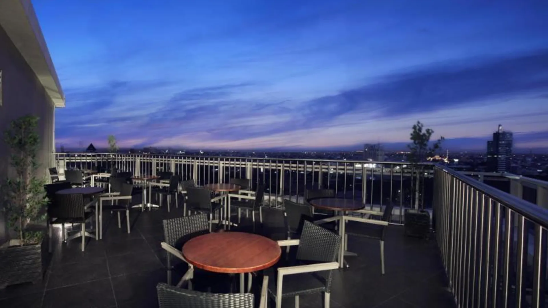 마카사르 애스톤 마카사르 호텔 앤 컨벤션 센터 4성급 호텔 부대시설