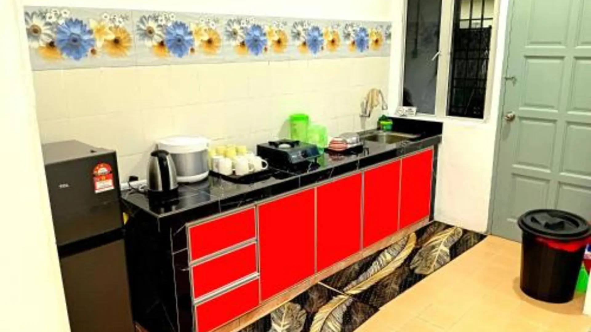 말라카 자신의 프라이빗 하우스 (130m², 침실 3개, 프라이빗 욕실 2개) 3성급 게스트하우스 외관