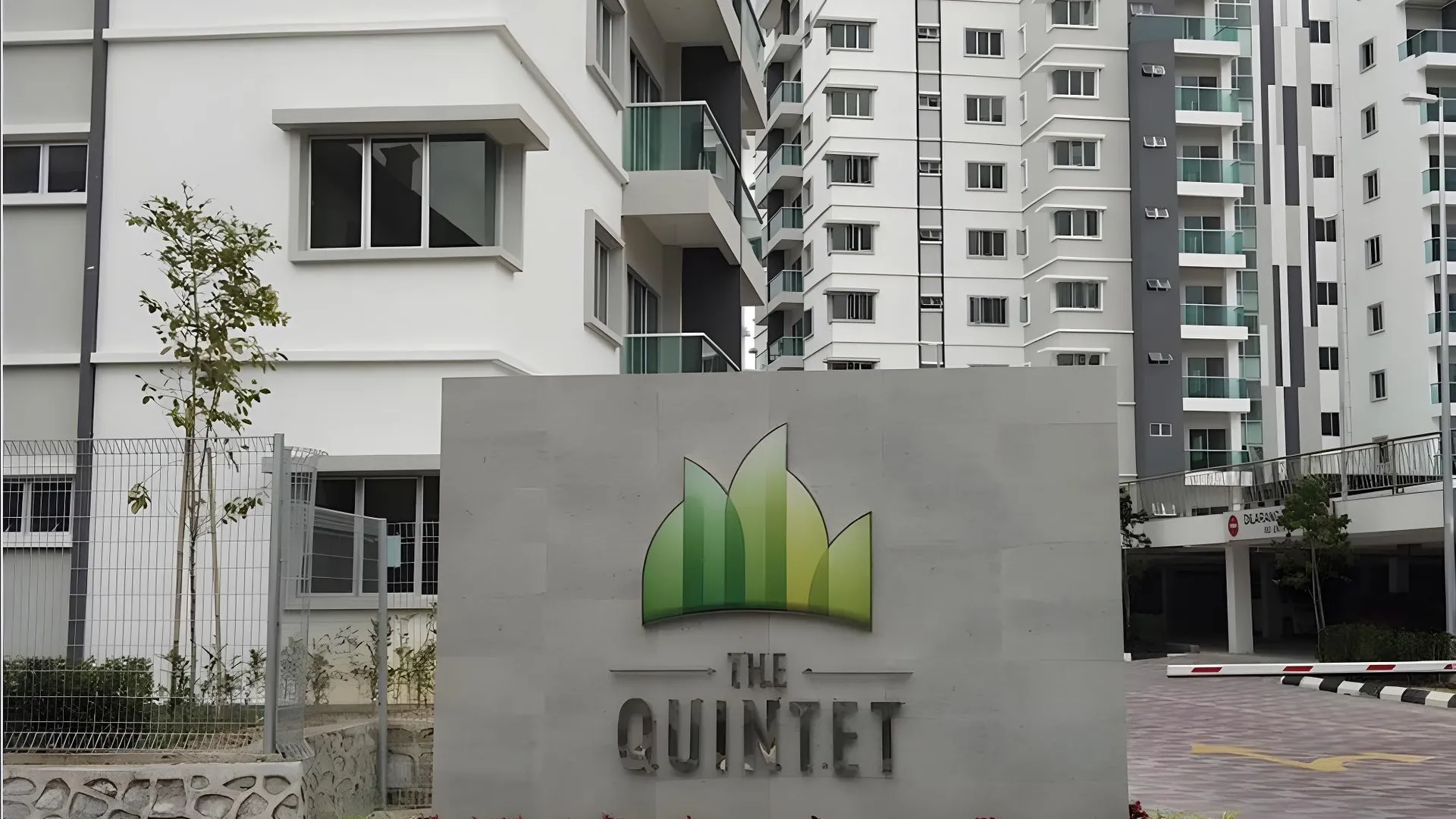 카메론 하일랜즈 타나 라타의 아파트먼트 (983m², 침실 3개, 프라이빗 욕실 2개) 2성급 싱글룸 로비