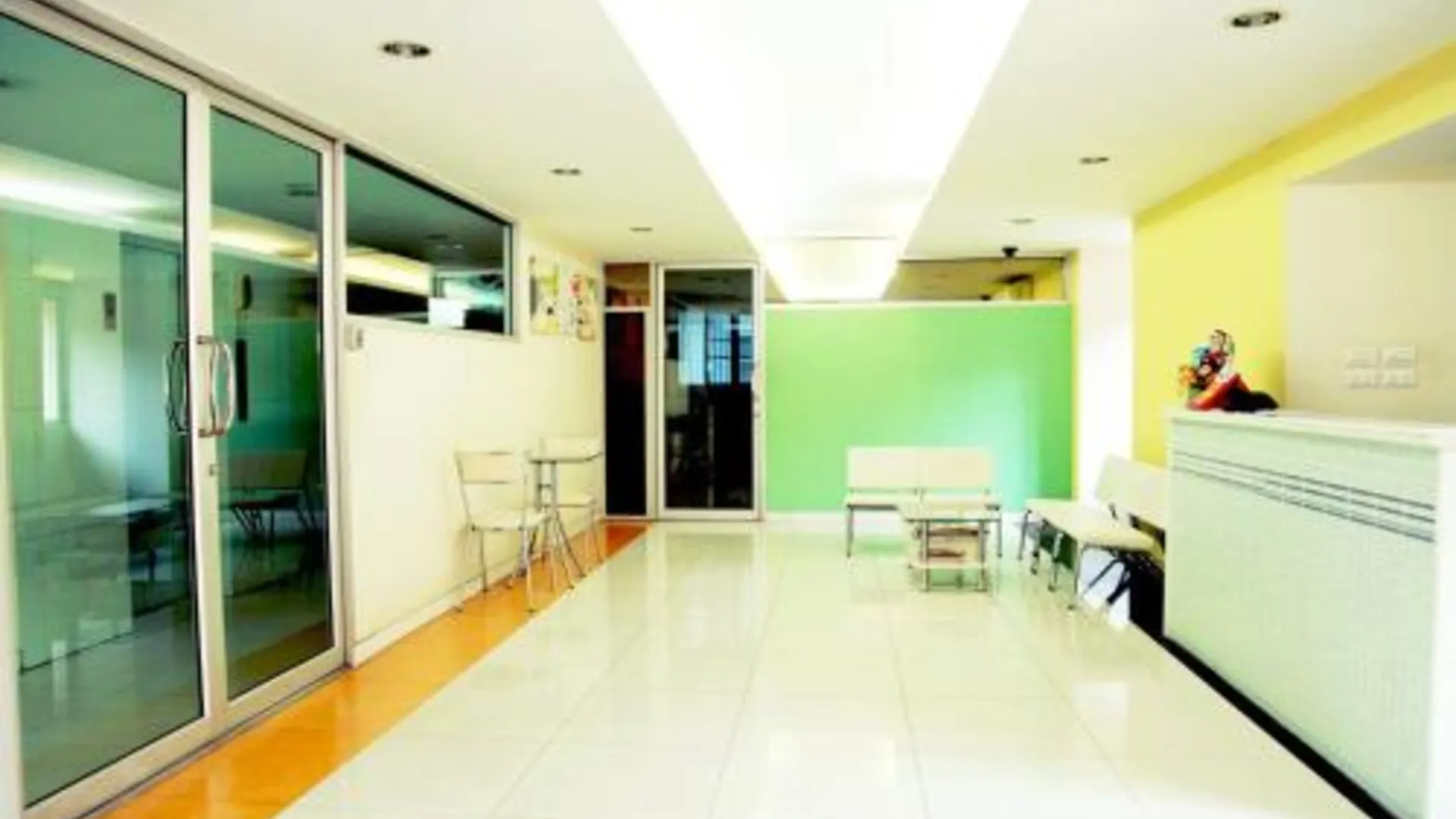 방콕 Mee sook Hotel and Residence 3성급 호텔 외관