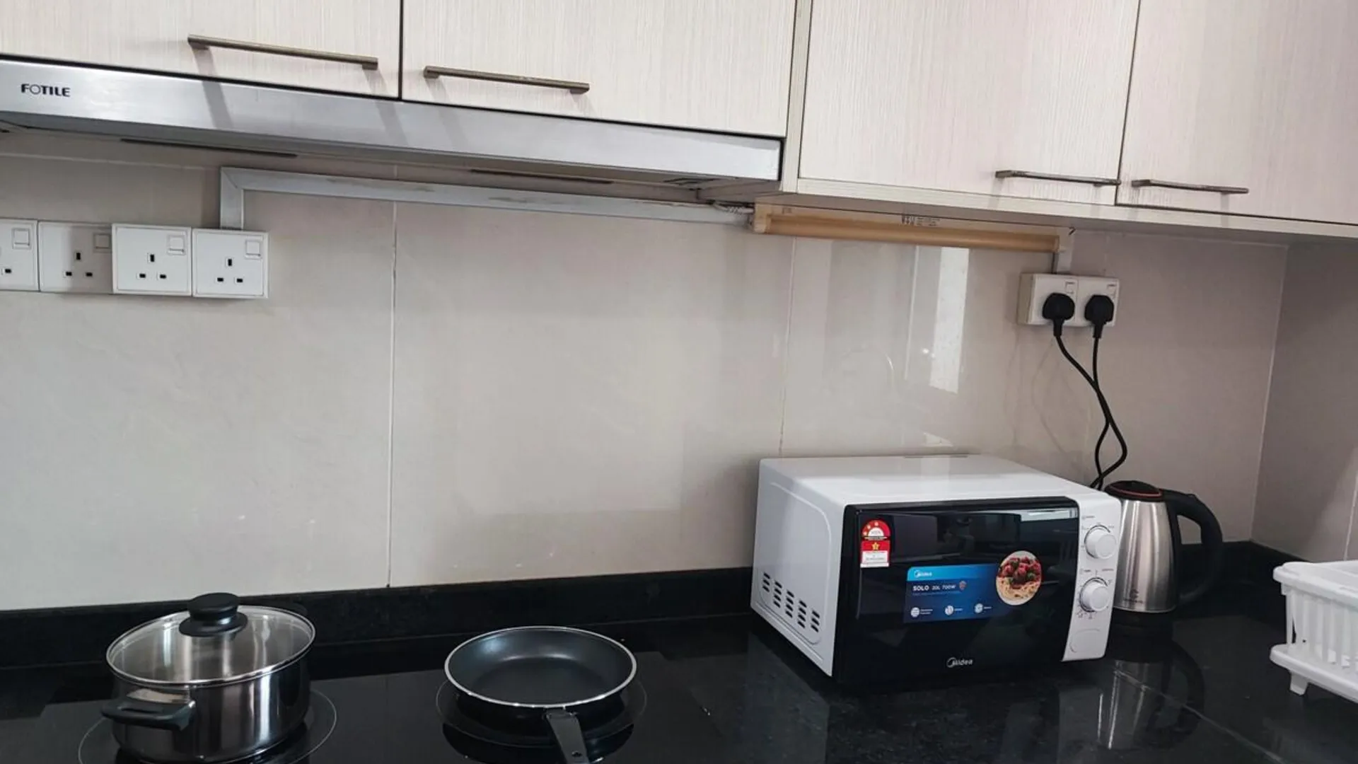 조호바루 / 조호르바루 조호바루의 프라이빗 하우스 (200m², 침실 4개, 프라이빗 욕실 3개) 2성급 싱글룸 수영장