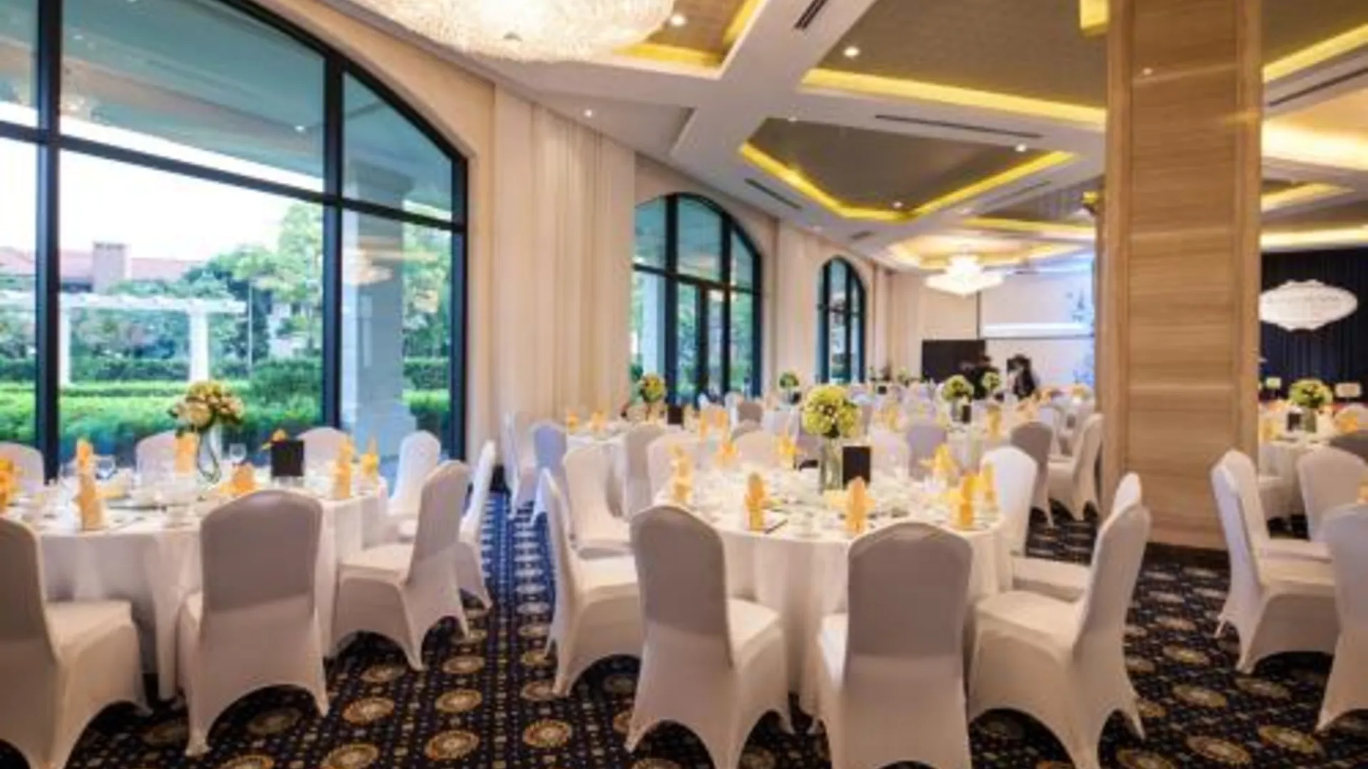 하노이 엘리건트 스위트 웨스트레이크 5성급 호텔 수영장