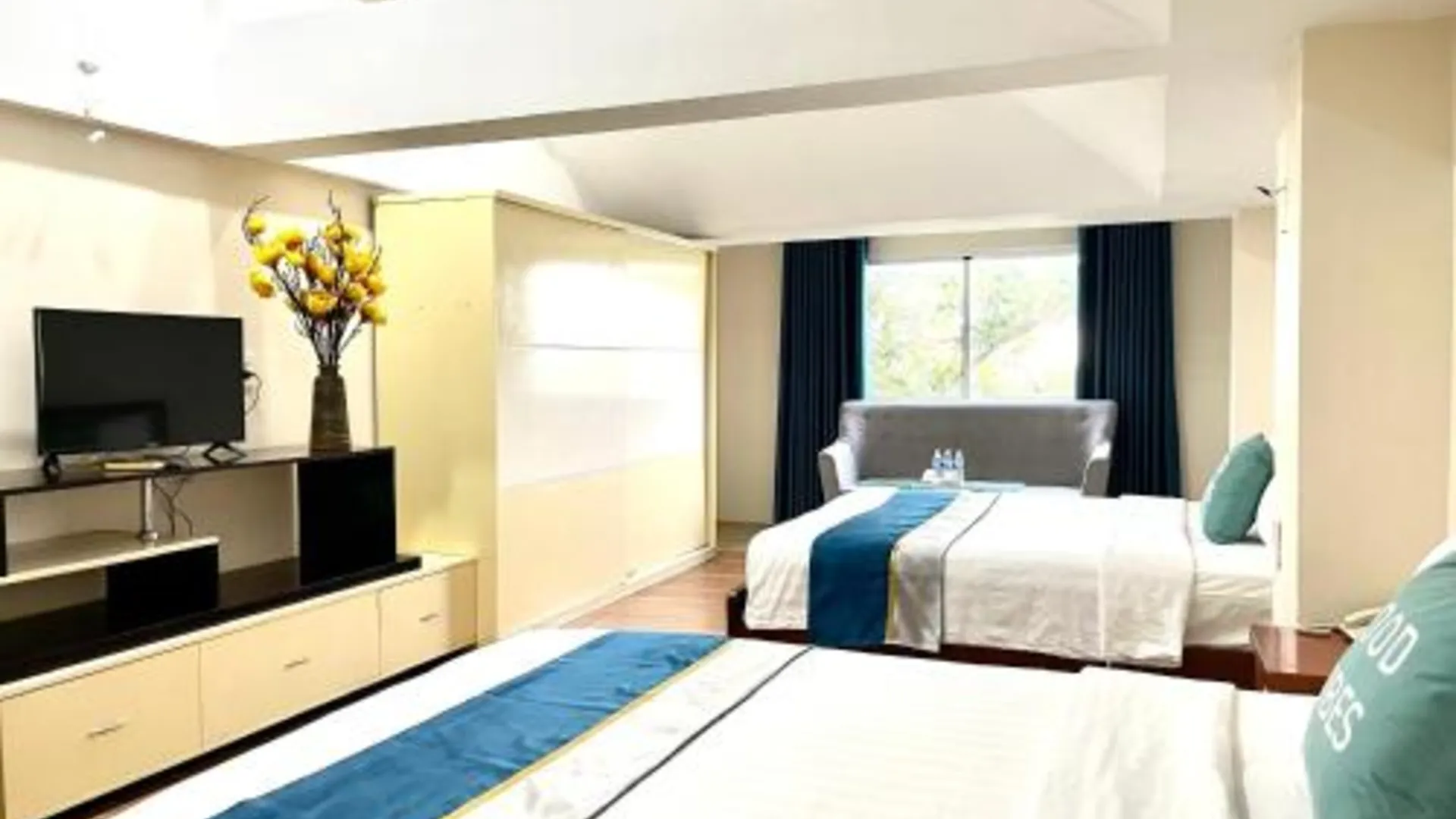 호치민 호아 데 냇 - 산 베이 떤 썬 냇 2성급 호텔 전망