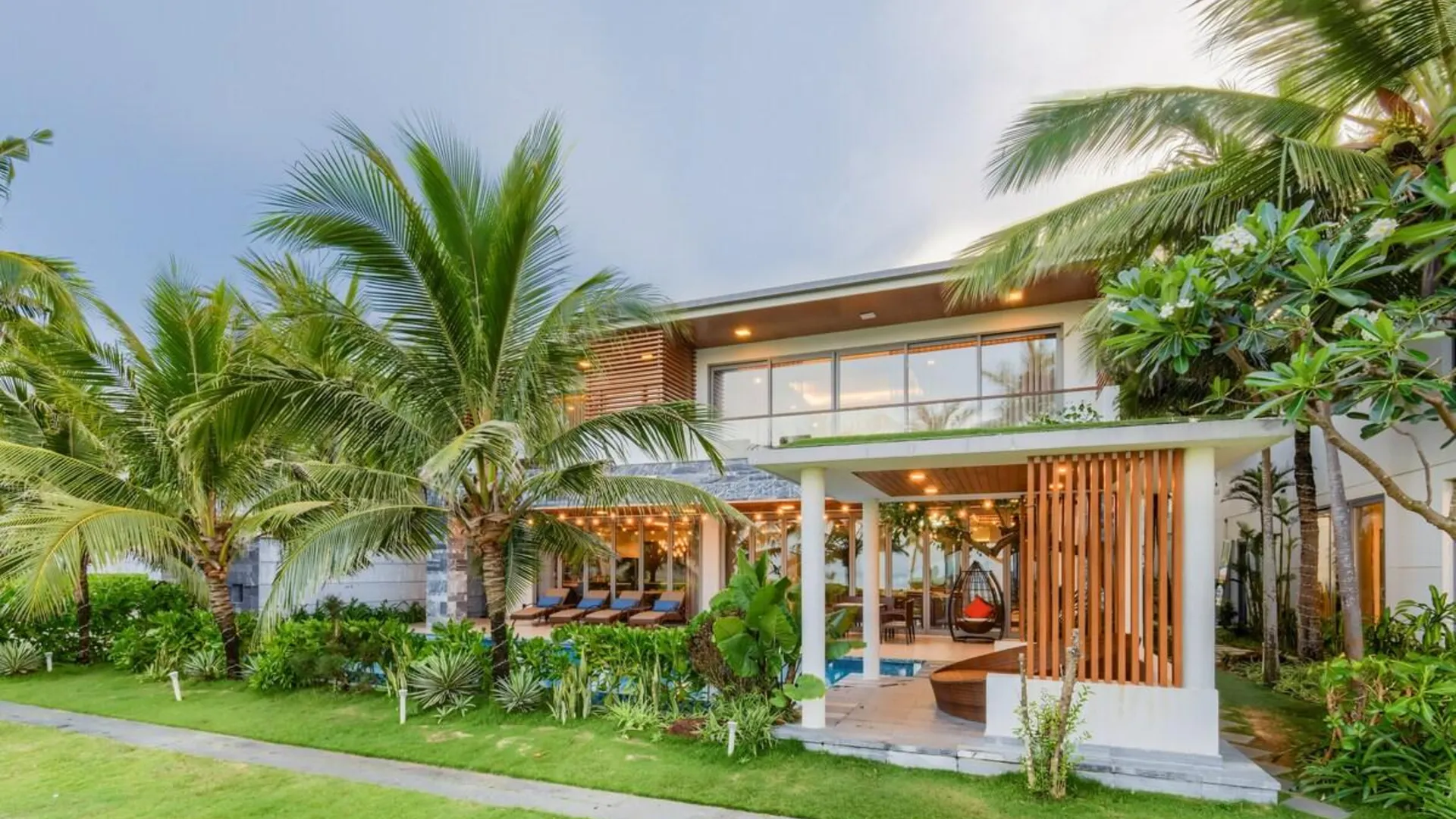 다낭 호아하이의 빌라 (1000m², 침실 8개, 프라이빗 욕실 8개) 5성급 싱글룸 부대시설