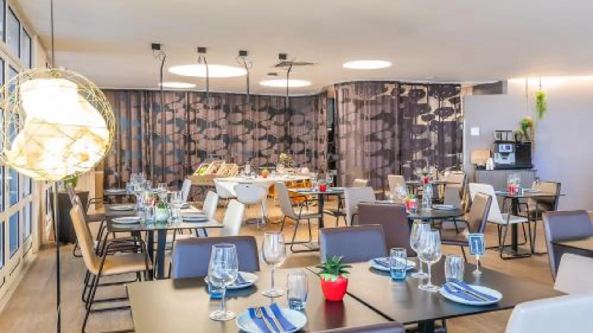 세투발 노보텔 세투발 4성급 호텔 외관