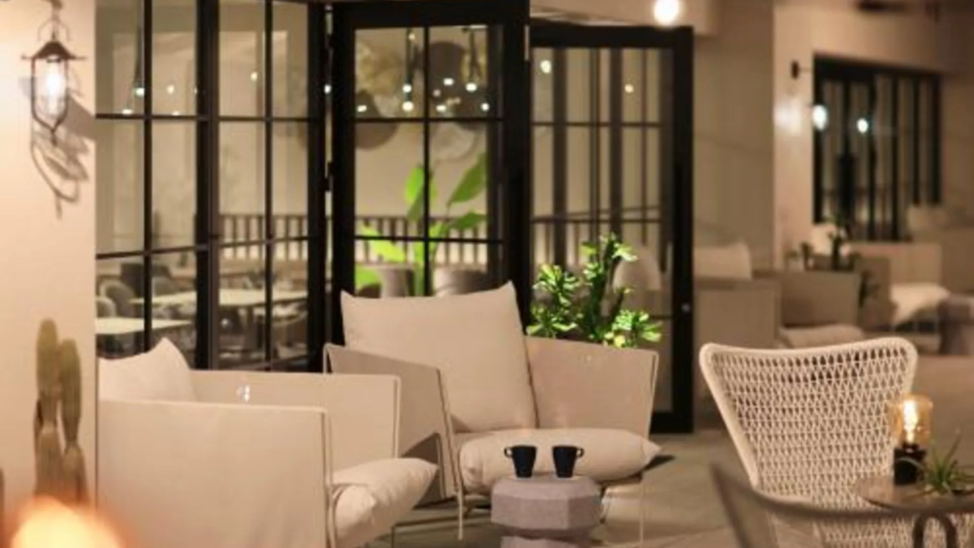 오사카 도톤보리 크리스탈 호텔 3 3성급 호텔 수영장