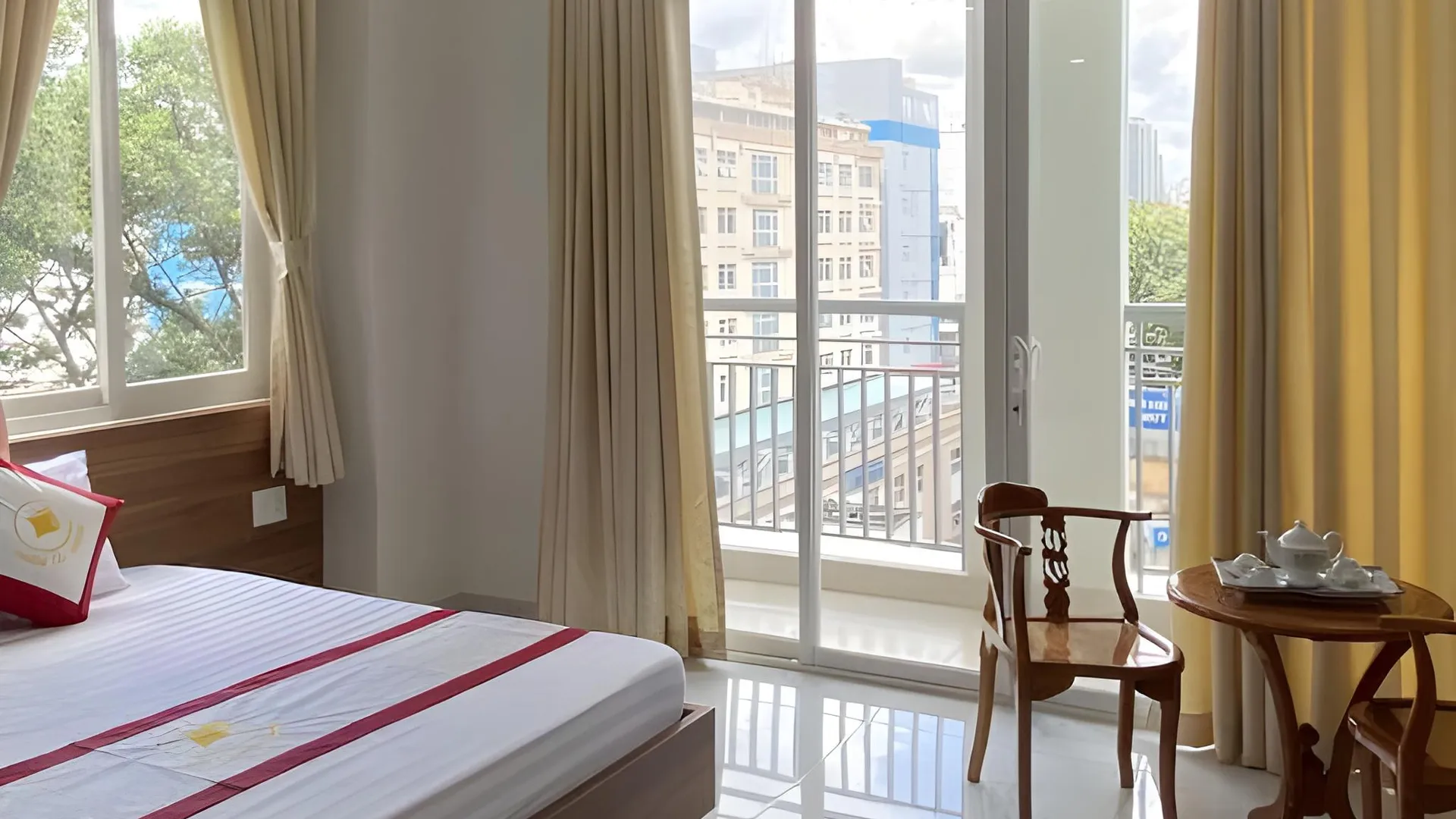 호치민 티엔타이 호텔 3성급 호텔 스위트룸