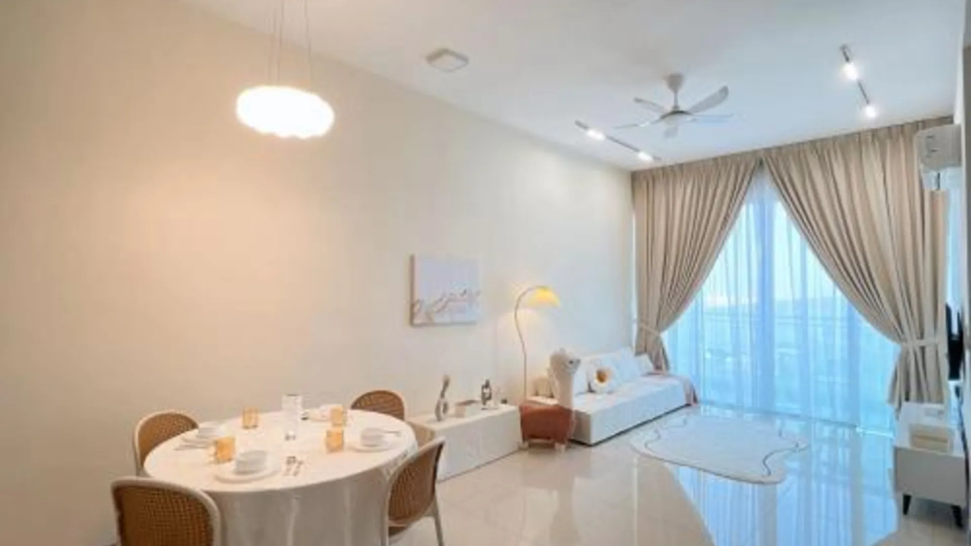 조호바루 / 조호르바루 파라곤 스위트 바이 앤틀러존 5성급 게스트하우스 로비