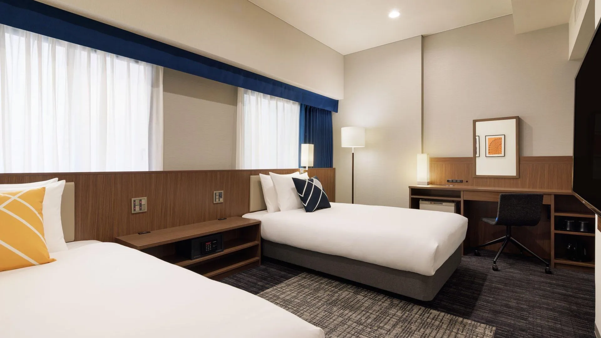 오사카 포 포인츠 플렉스 바이 쉐라톤 오사카 우메다 3성급 호텔 스위트룸