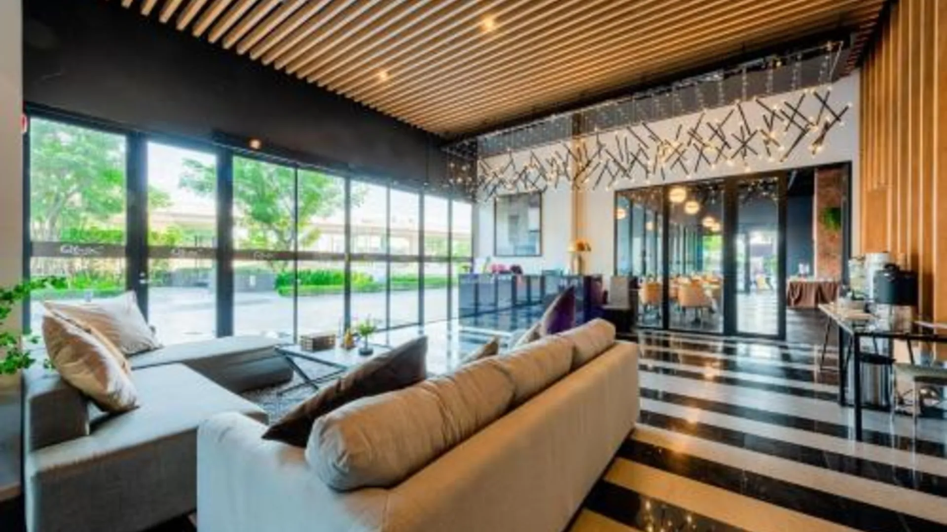 방콕 슈어스테이 바이 베스트 웨스턴 방콕 라민트라 4성급 호텔 로비