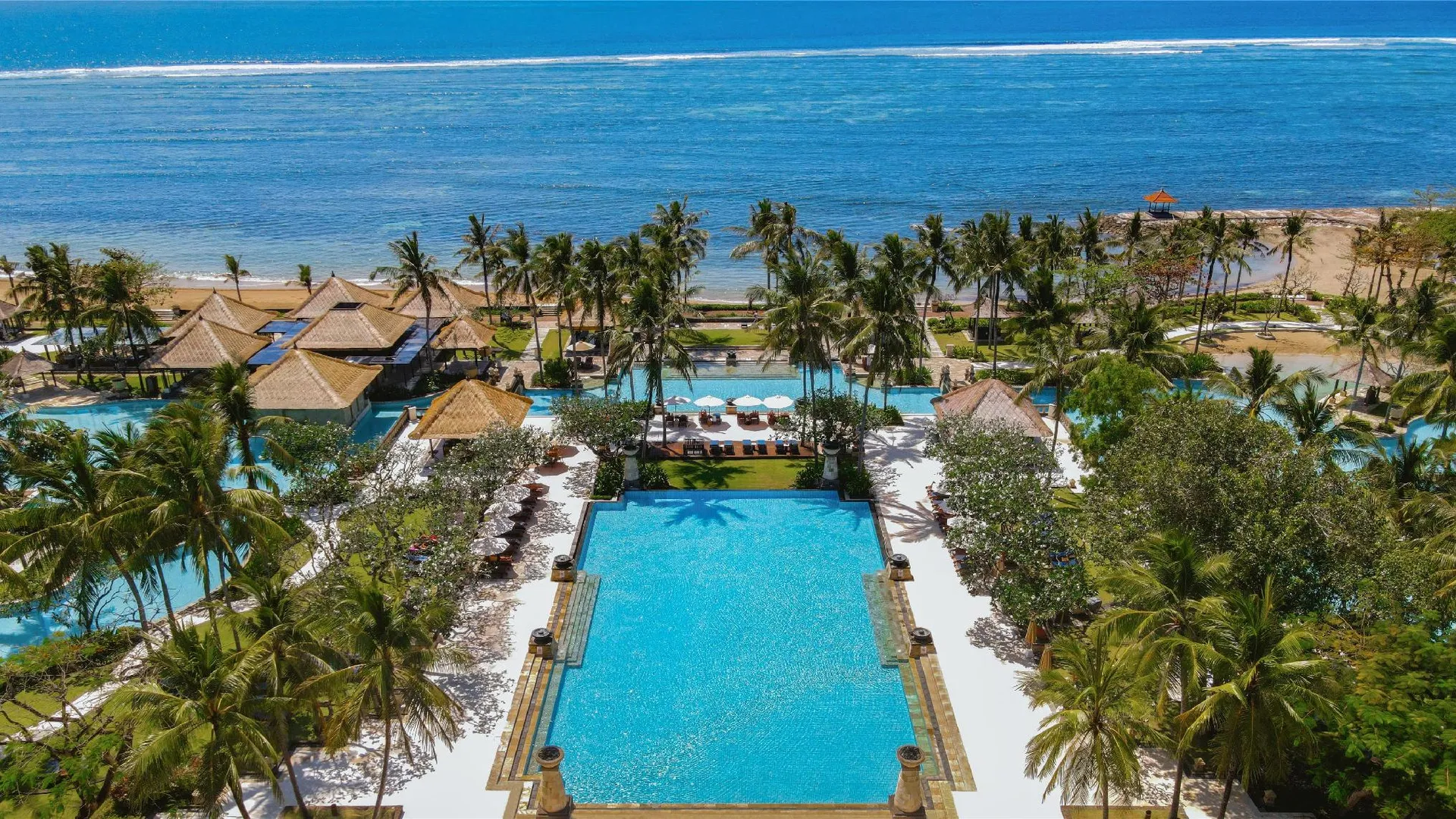 발리 콘래드 발리 5성급 호텔 수영장