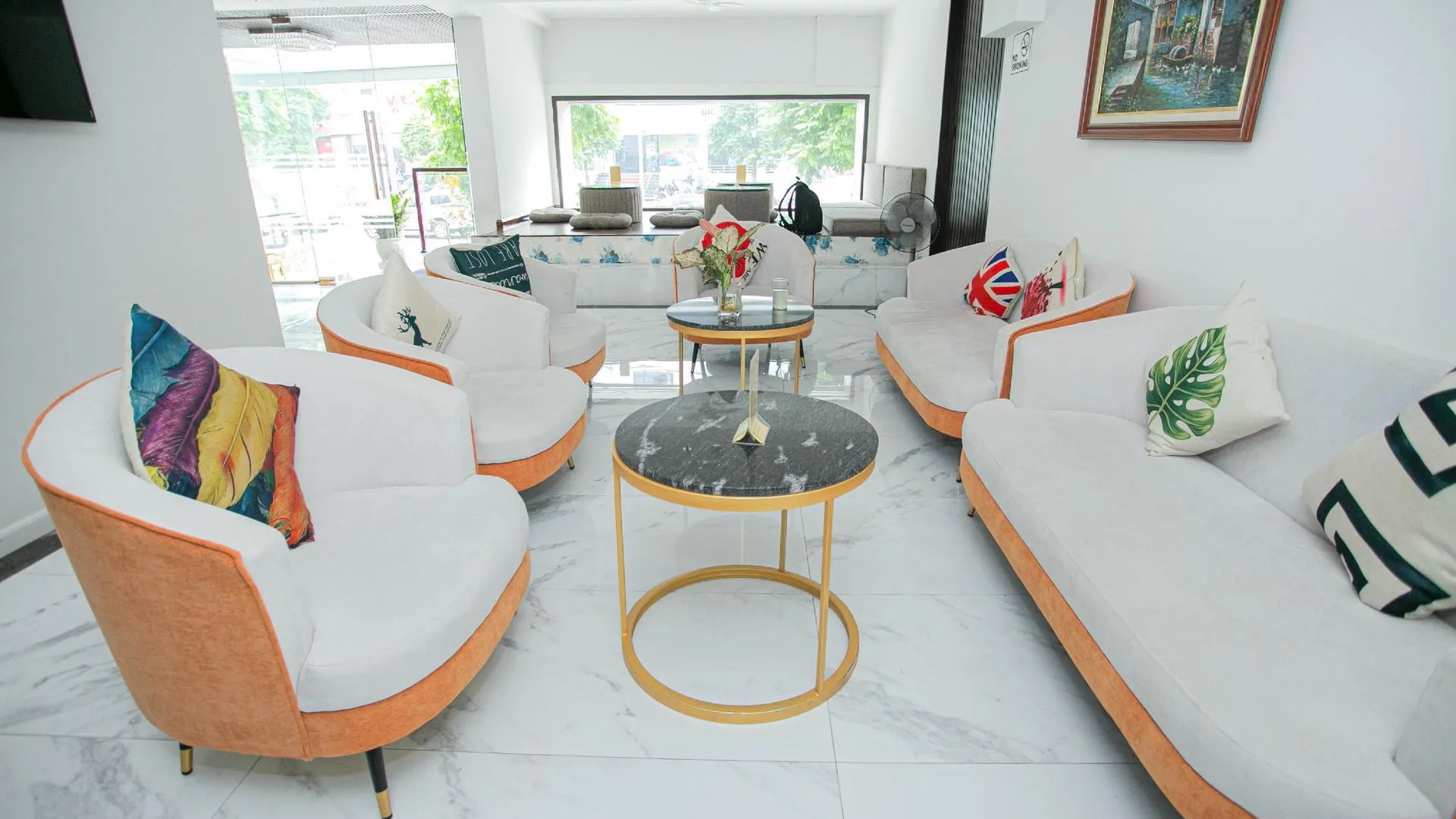 하노이 뉴 센추리 호텔 꺼우저이 3성급 호텔 외관