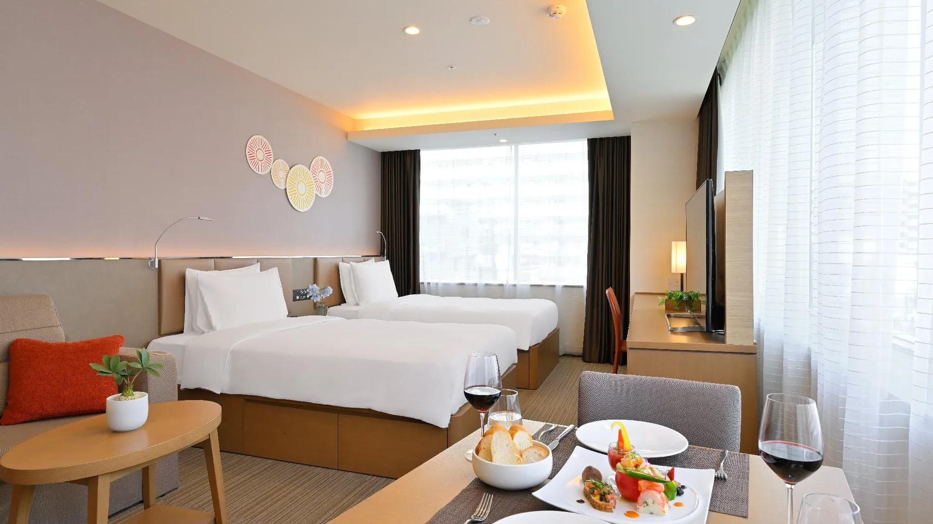 오사카 홀리데이 인 앤 스위트 신오사카 바이 IHG 4성급 호텔 객실