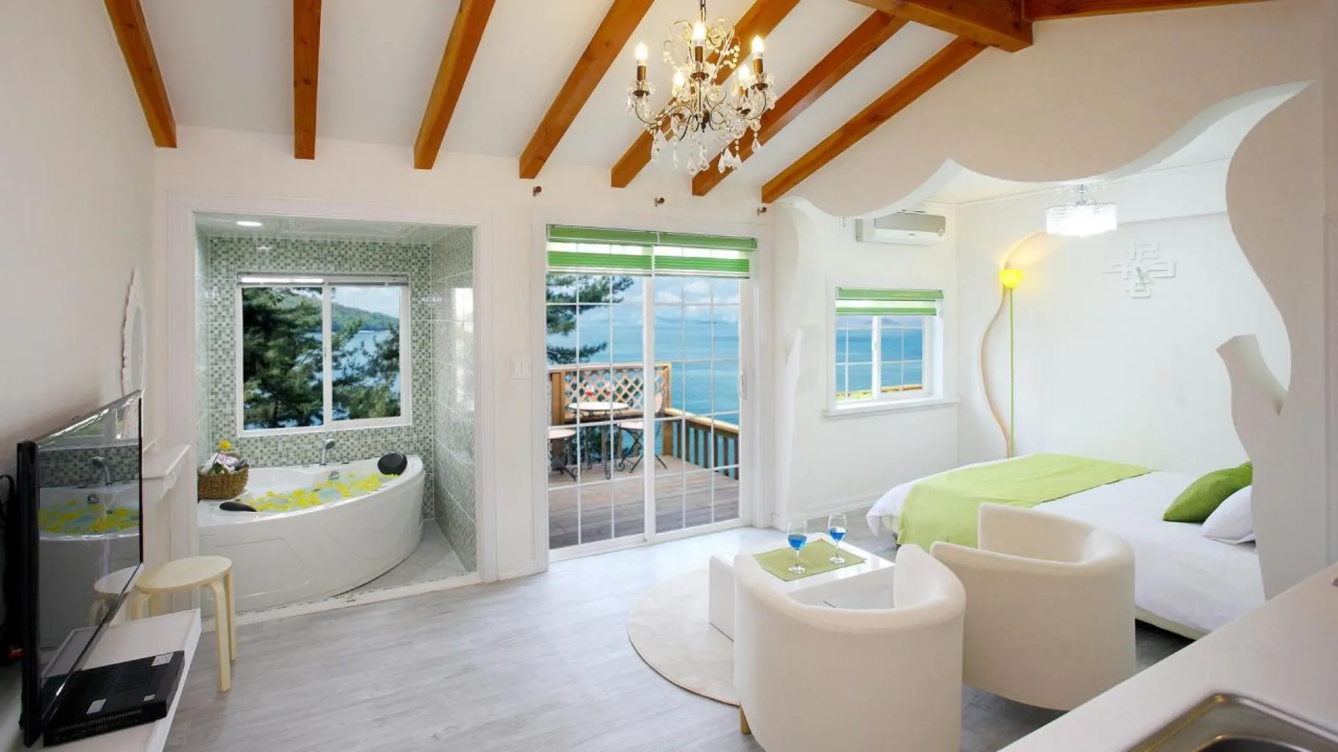 태안 태안 숲속의바다펜션 2성급 게스트하우스 스위트룸