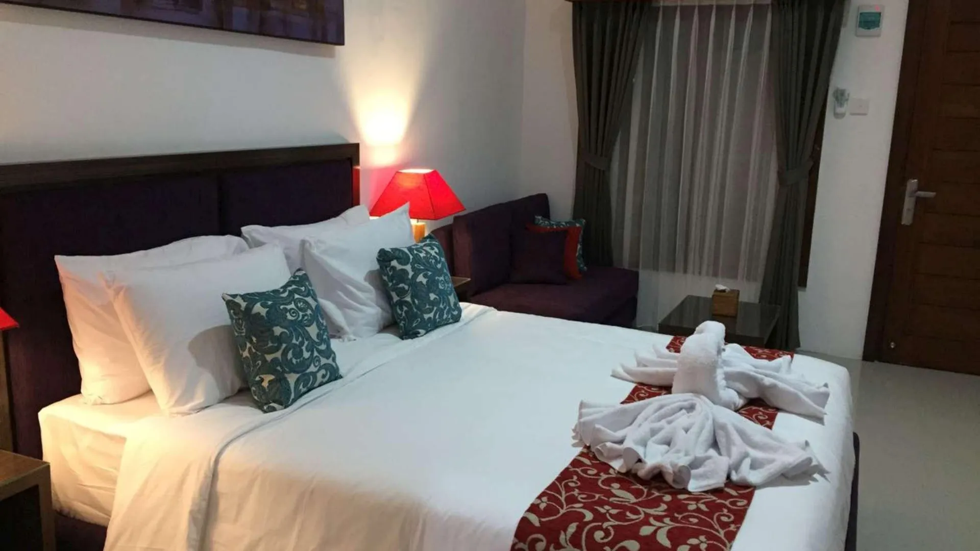 발리 Dikubu Belong 4성급 게스트하우스 객실