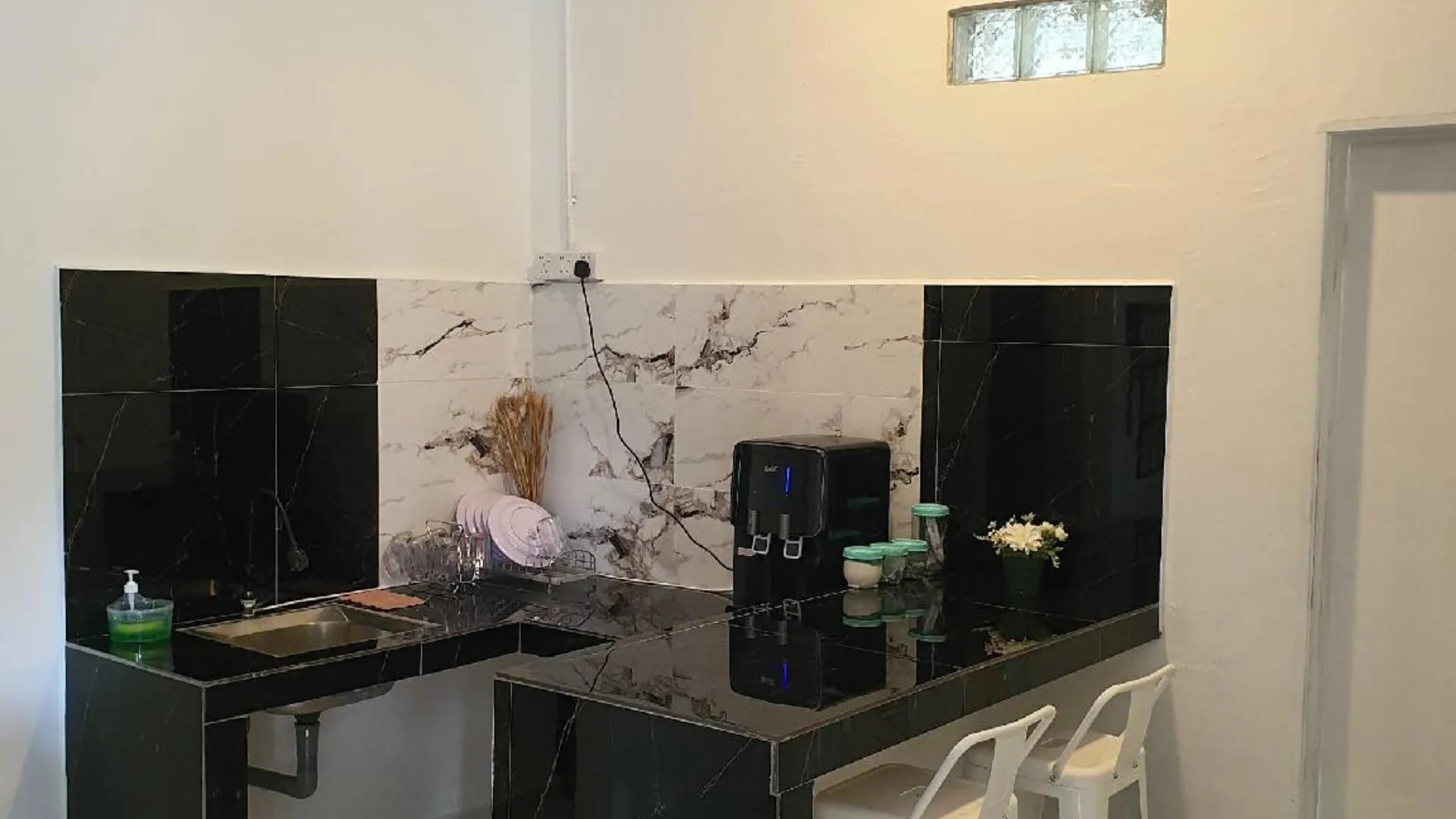 페칸 페칸 시티의 프라이빗 하우스 (630m², 침실 2개, 프라이빗 욕실 1개) 3성급 싱글룸 외관