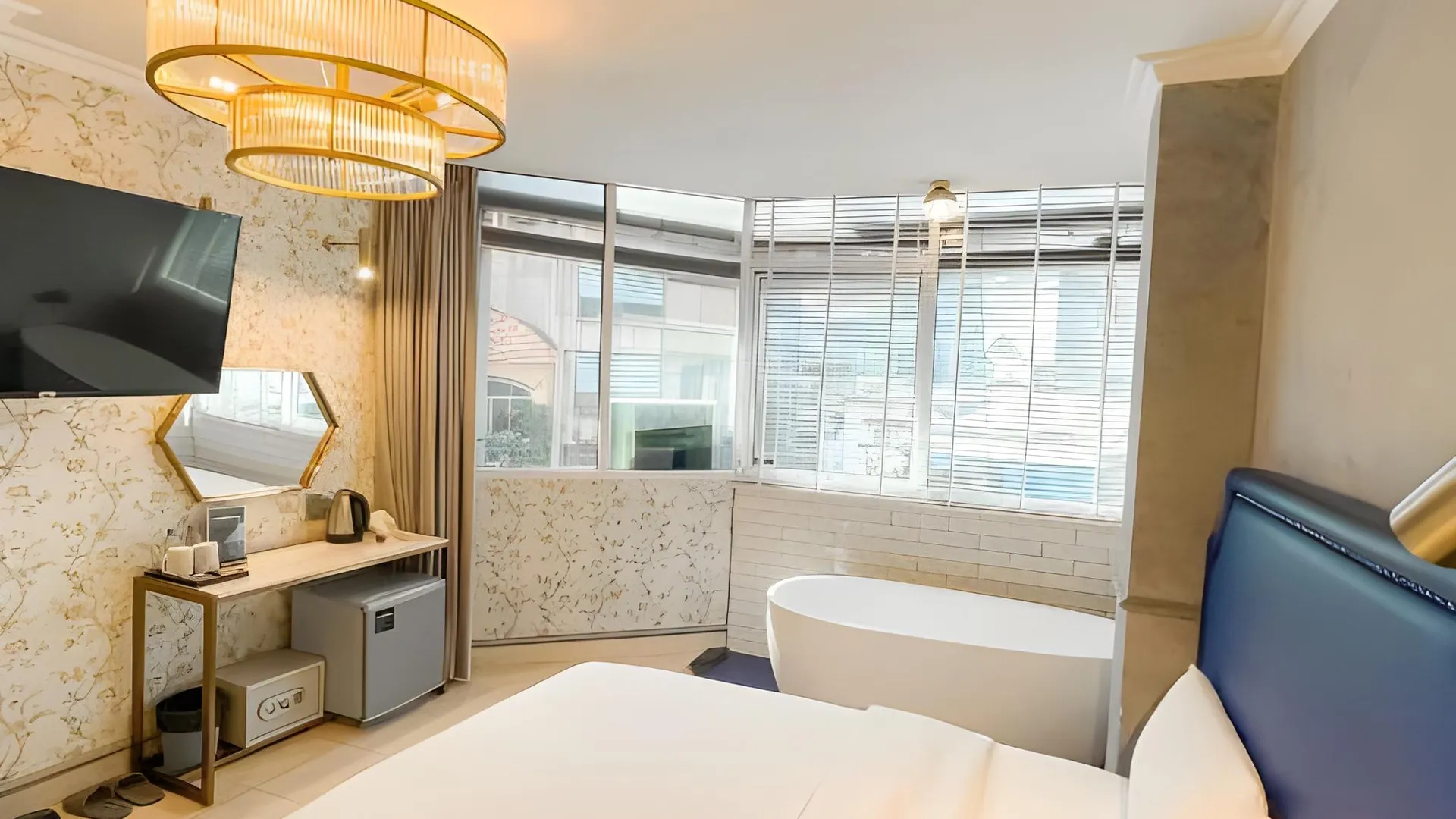 호치민 A-인 호텔 델루나 호텔 전망