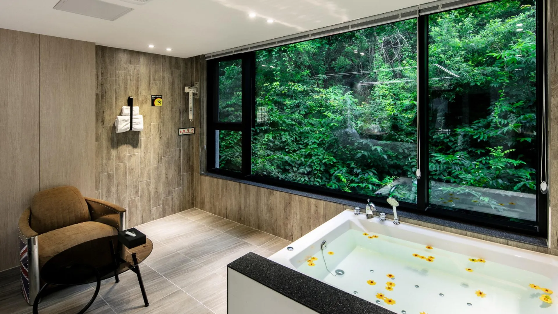 양주시 양주 데이즈온 드라이브인 호텔 호텔 로비