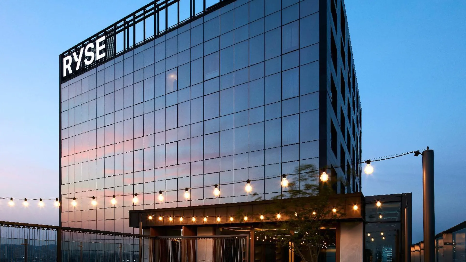 서울 라이즈 오토그래프 컬렉션 4성급 호텔 로비