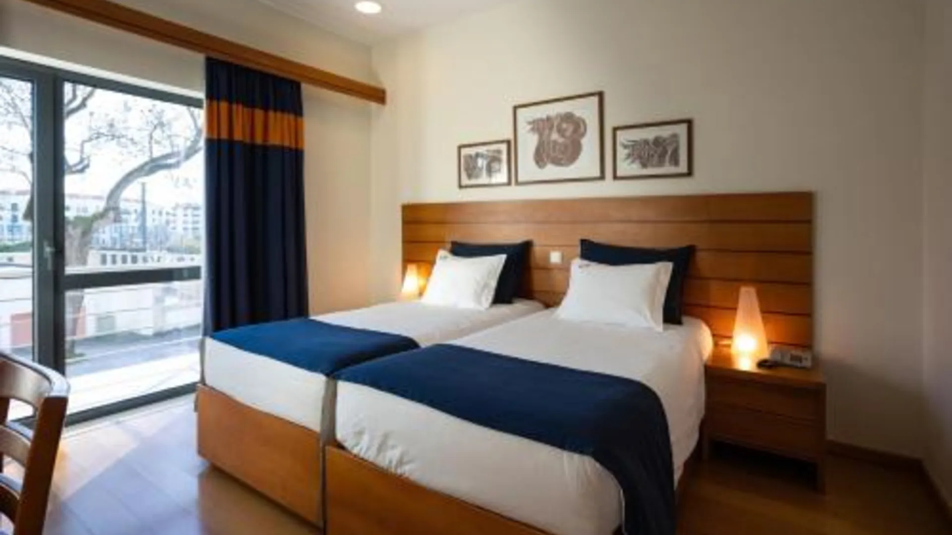 폼발 Hotel Pombalense 3성급 호텔 스위트룸